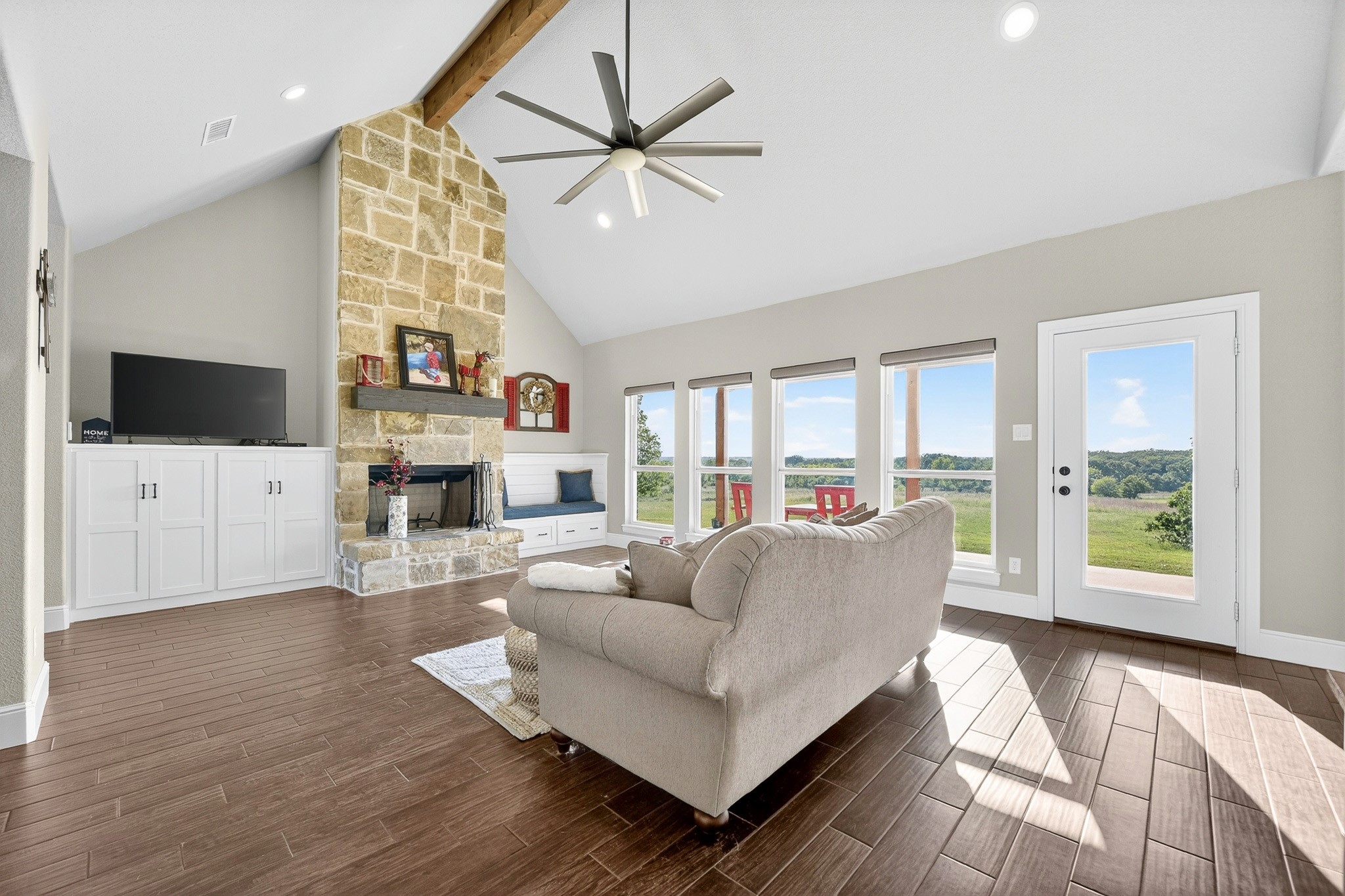 Paradise, Texas, 76073, United States, 3 Bedrooms Bedrooms, ,2 BathroomsBathrooms,Residential,For Sale,1996854