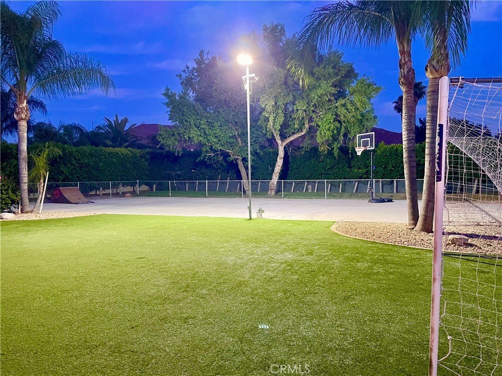 Jurupa Valley, California, 92509, United States, 4 Bedrooms Bedrooms, ,2 BathroomsBathrooms,Residential,For Sale,1873402