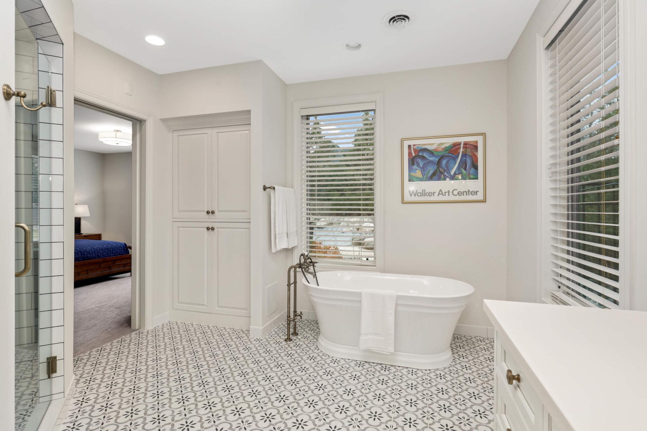 Minnetonka, Minnesota, 55391, United States, 4 Bedrooms Bedrooms, ,4 BathroomsBathrooms,Residential,For Sale,1762220