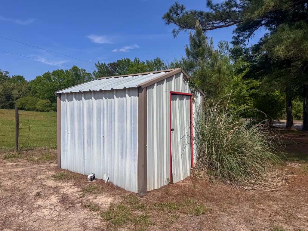 Bloomburg, Texas, 75556, United States, 4 Bedrooms Bedrooms, ,2 BathroomsBathrooms,Residential,For Sale,1789211