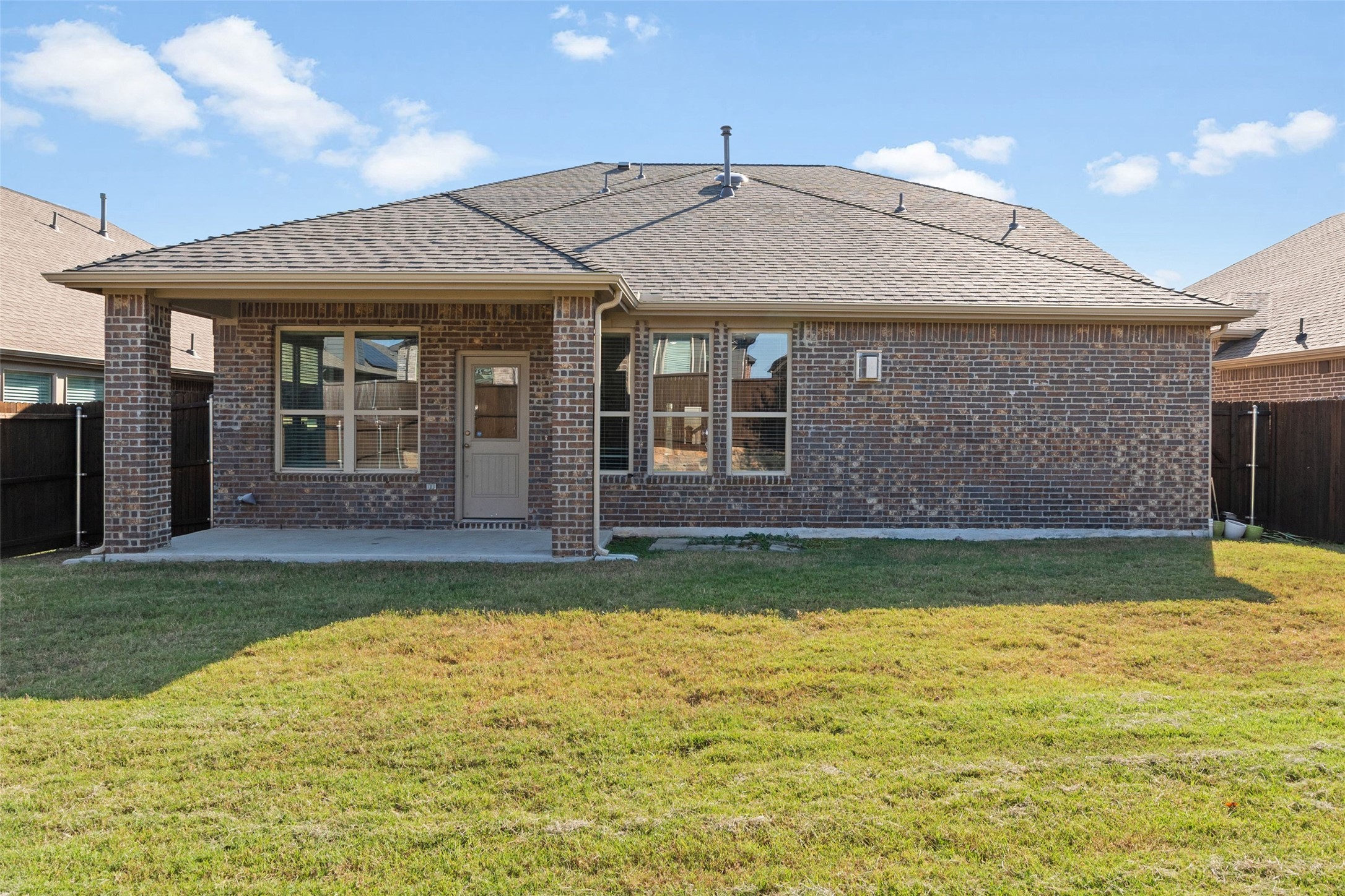 Little Elm, Texas, 75068, United States, 4 Bedrooms Bedrooms, ,4 BathroomsBathrooms,Residential,For Sale,1990975