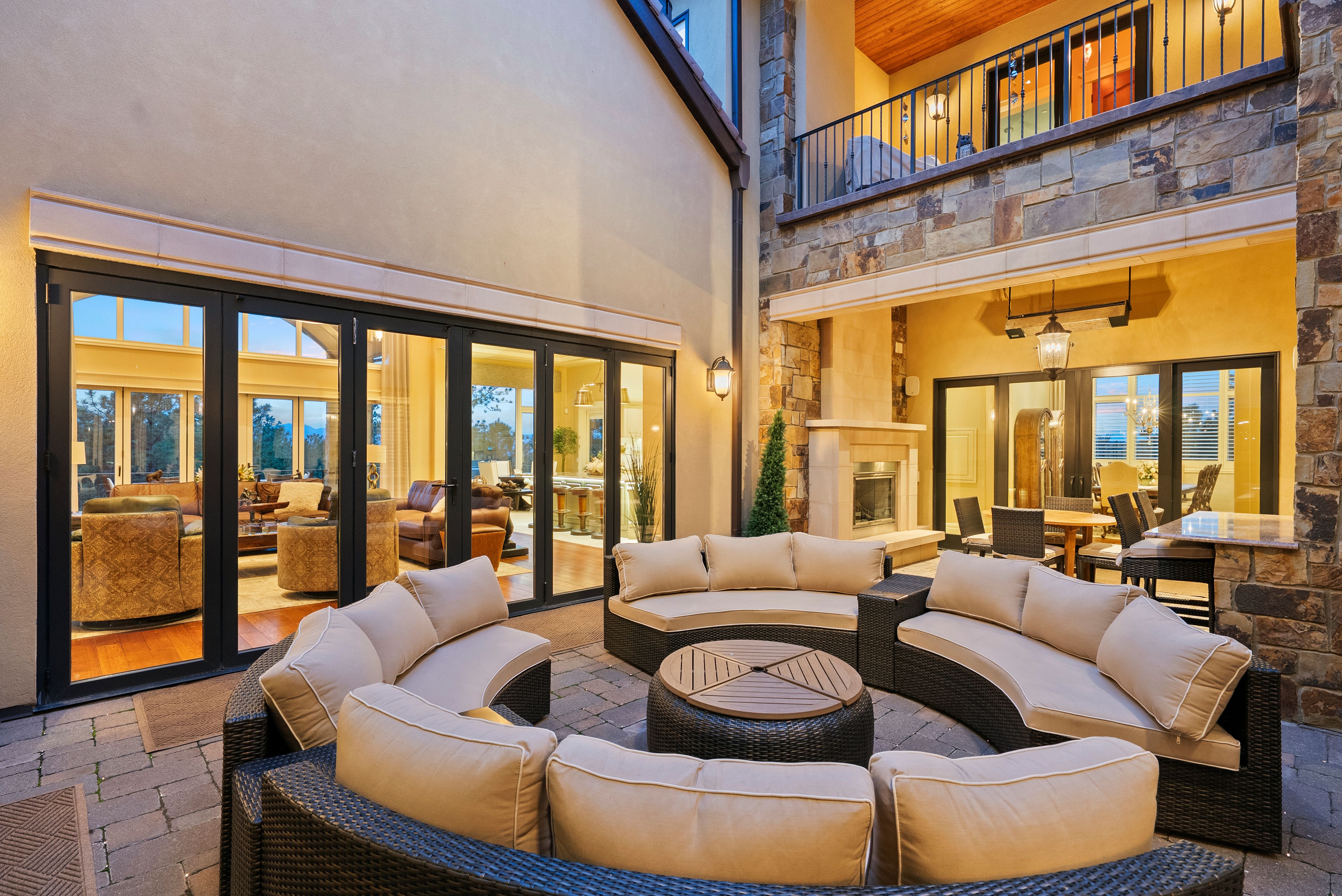  Extraordinary legacy estate on 2.59 private acres in Cathedral Pines - 物件實景