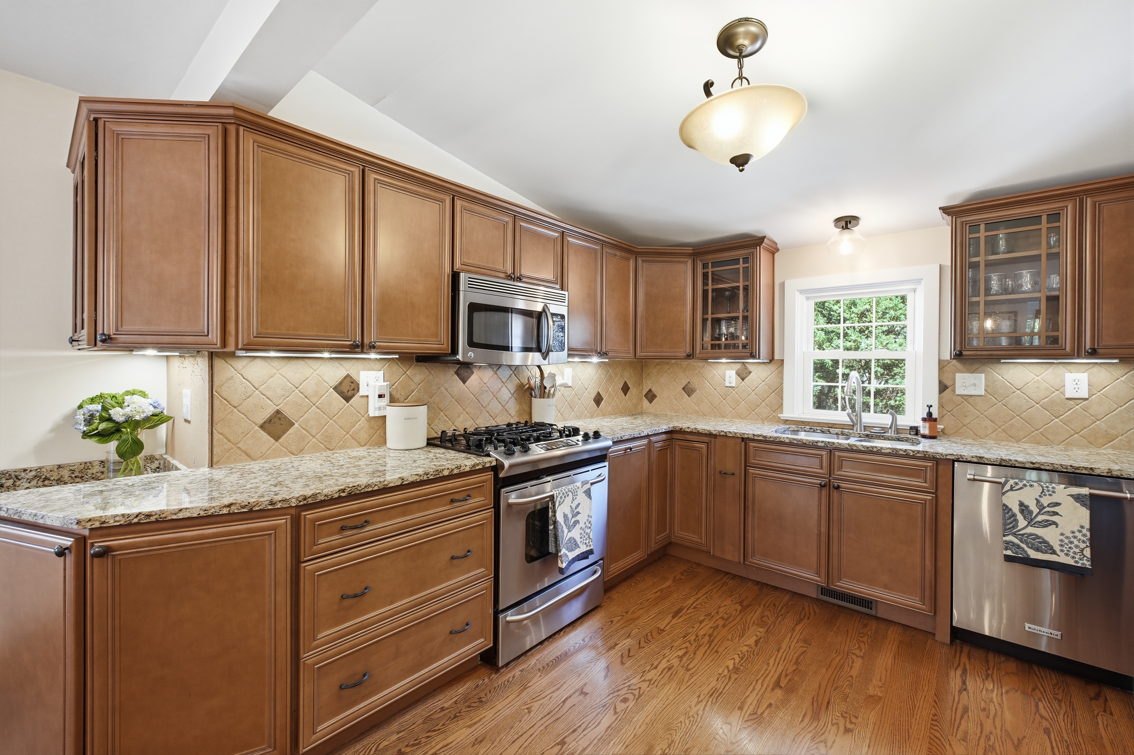 321 Monohan Drive, Louisville, KY 40207 - 物件實景