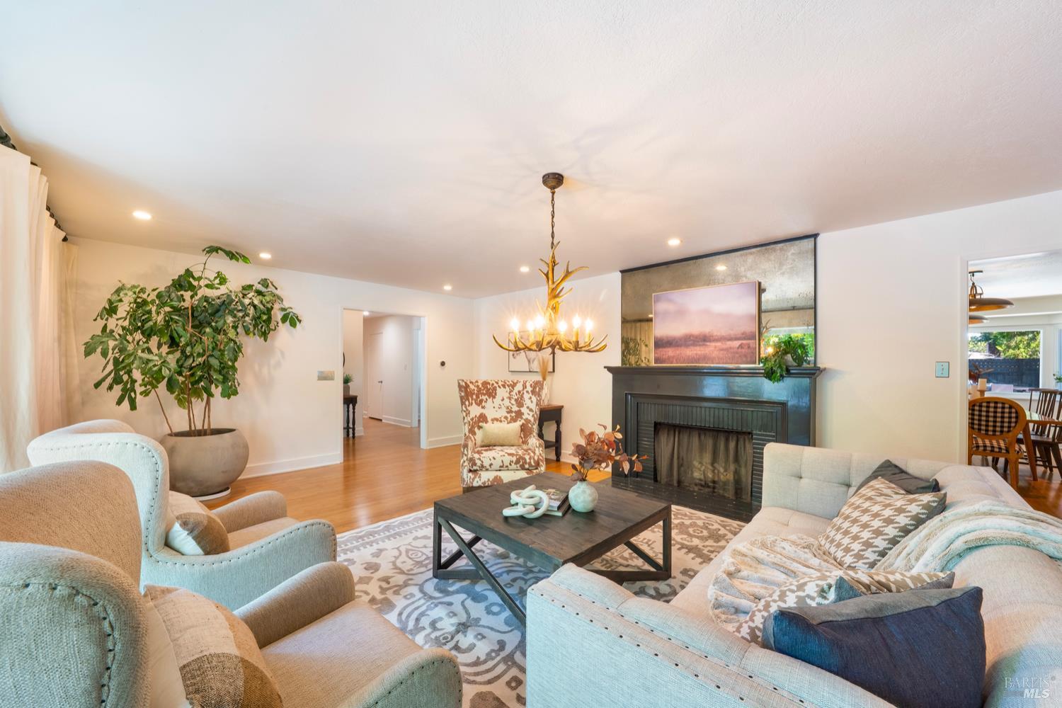 St. Helena, California, 94574, United States, 3 Bedrooms Bedrooms, ,3 BathroomsBathrooms,Residential,For Sale,1941008