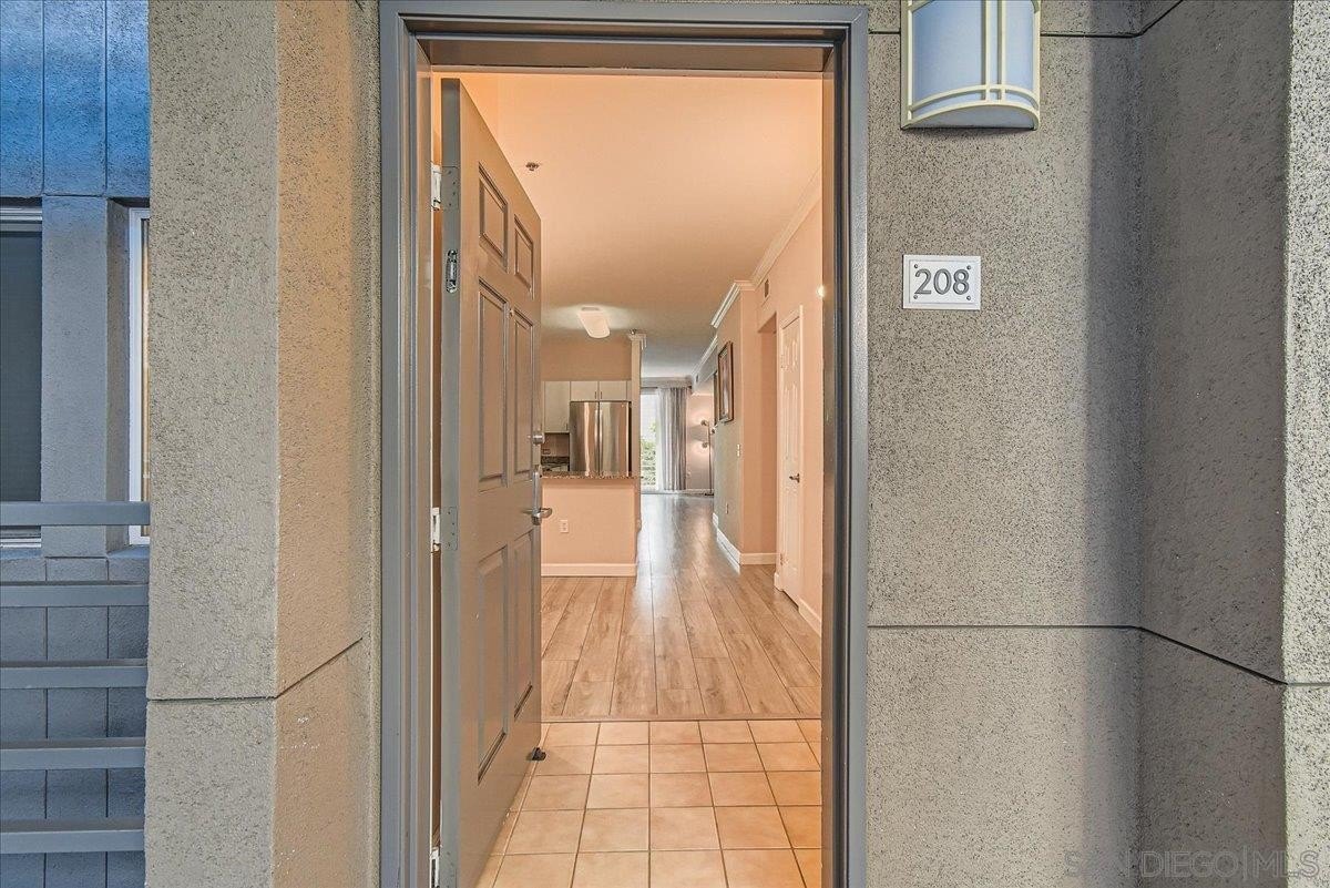 1643 6Th Ave 208, San Diego, California, 92101, United States, 2 Bedrooms Bedrooms, ,2 BathroomsBathrooms,Residential,For Sale,1643 6Th Ave 208,1673339