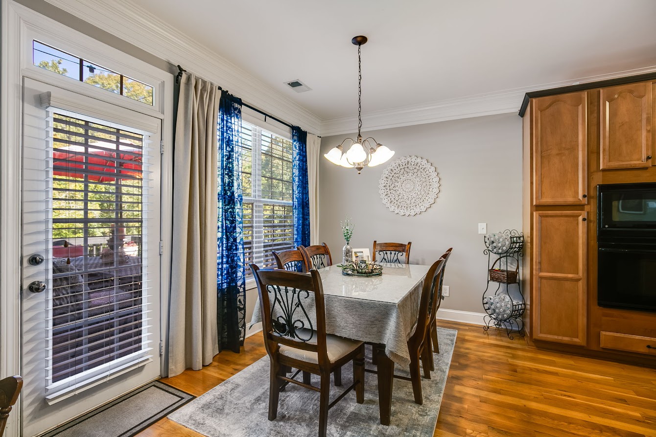 Whitesburg, Georgia, 30185, United States, 4 Bedrooms Bedrooms, ,3 BathroomsBathrooms,Residential,For Sale,1977664