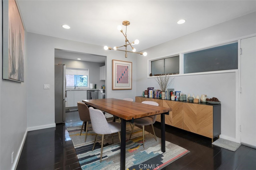 Pasadena, California, 91107, United States, 2 Bedrooms Bedrooms, ,2 BathroomsBathrooms,Residential,For Sale,1896014