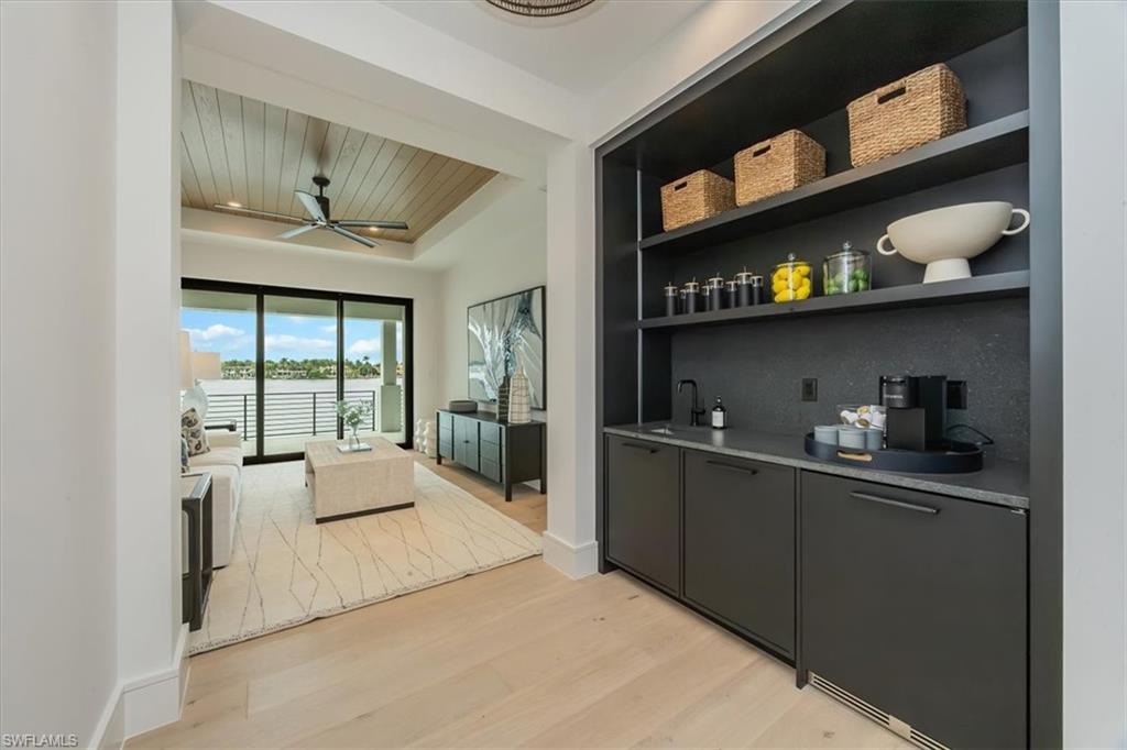 Naples, Florida, 34102, United States, 5 Bedrooms Bedrooms, ,7 BathroomsBathrooms,Residential,For Sale,1991878