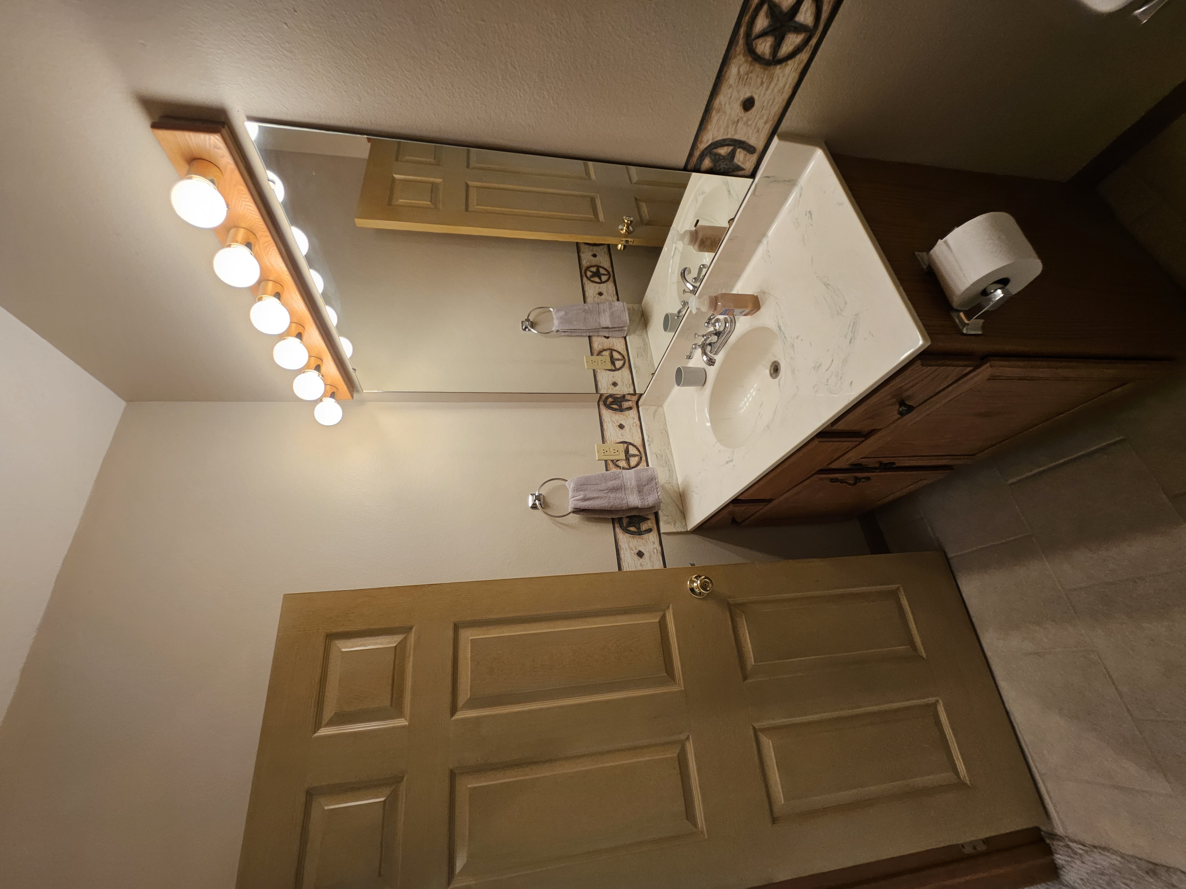 Aurora, Missouri, 65605, United States, 4 Bedrooms Bedrooms, ,2 BathroomsBathrooms,Residential,For Sale,1984470