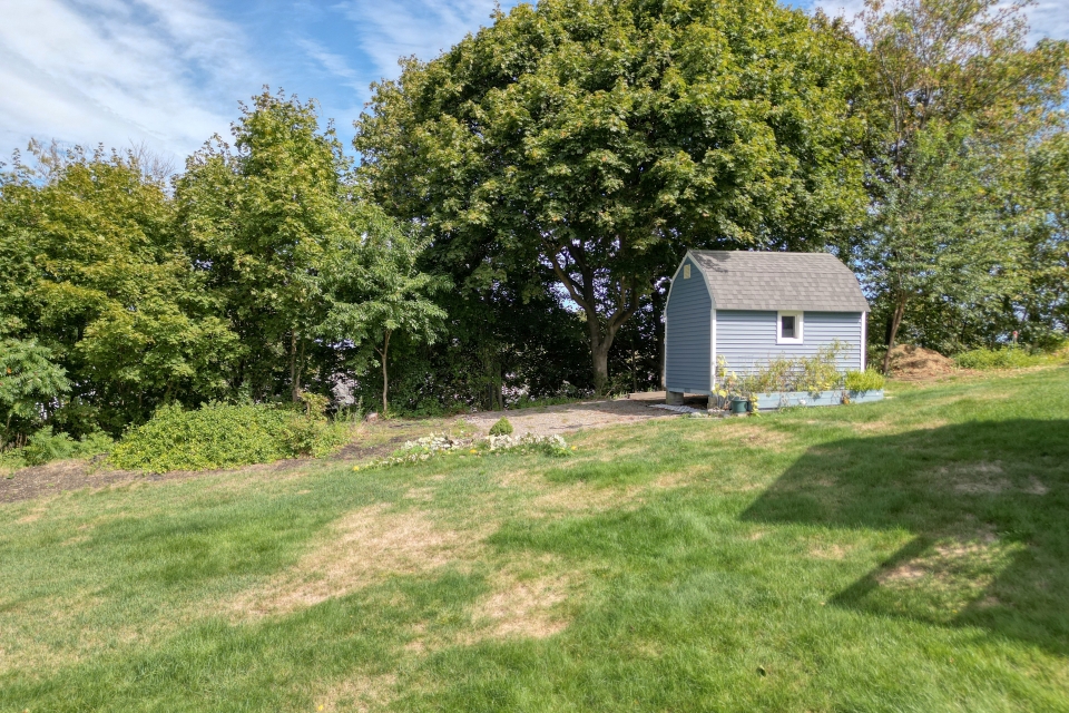 Hull, Massachusetts, 02045, United States, 6 Bedrooms Bedrooms, ,3 BathroomsBathrooms,Residential,For Sale,1978690