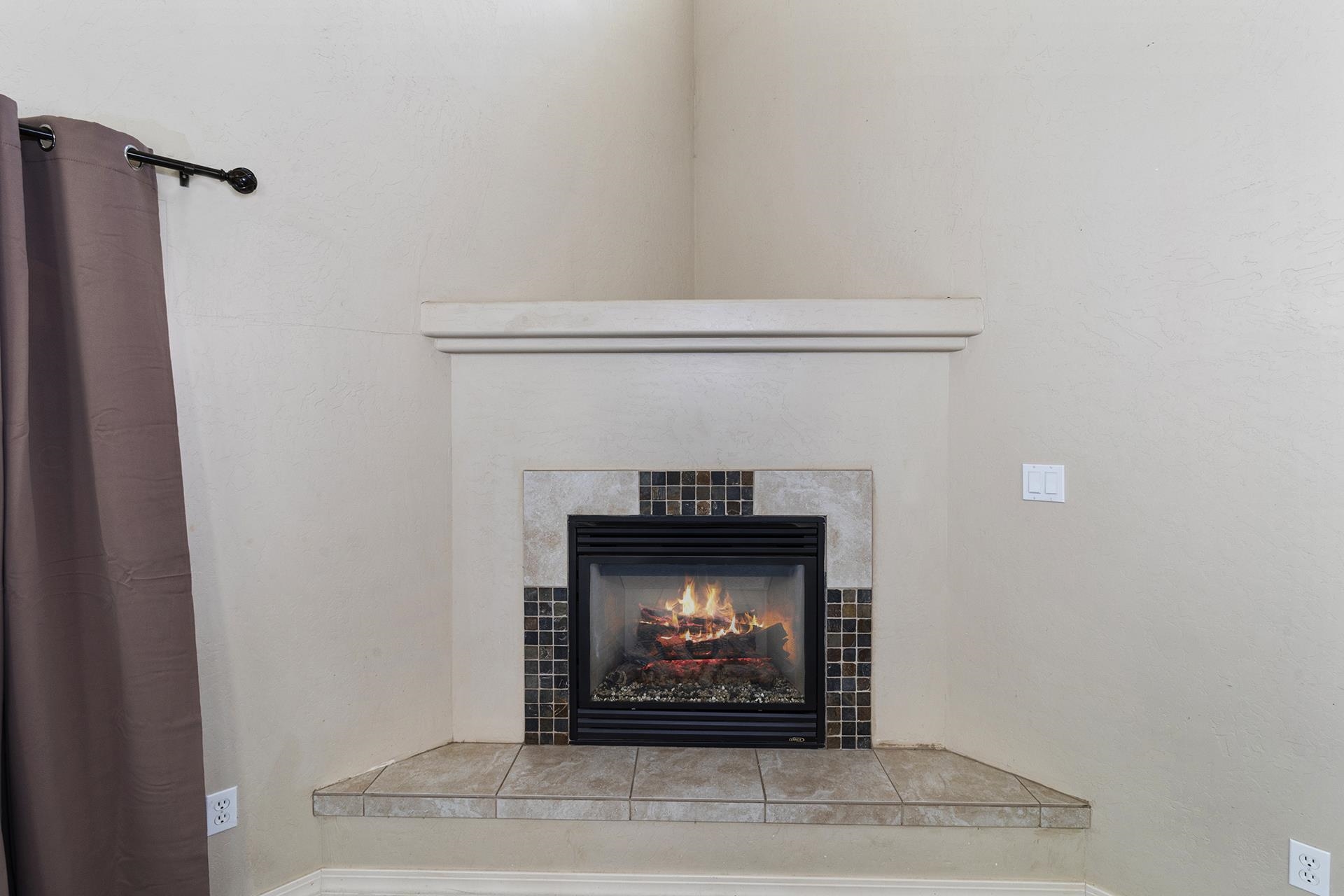 Fruita, Colorado, 81521, United States, 5 Bedrooms Bedrooms, ,3 BathroomsBathrooms,Residential,For Sale,1982065