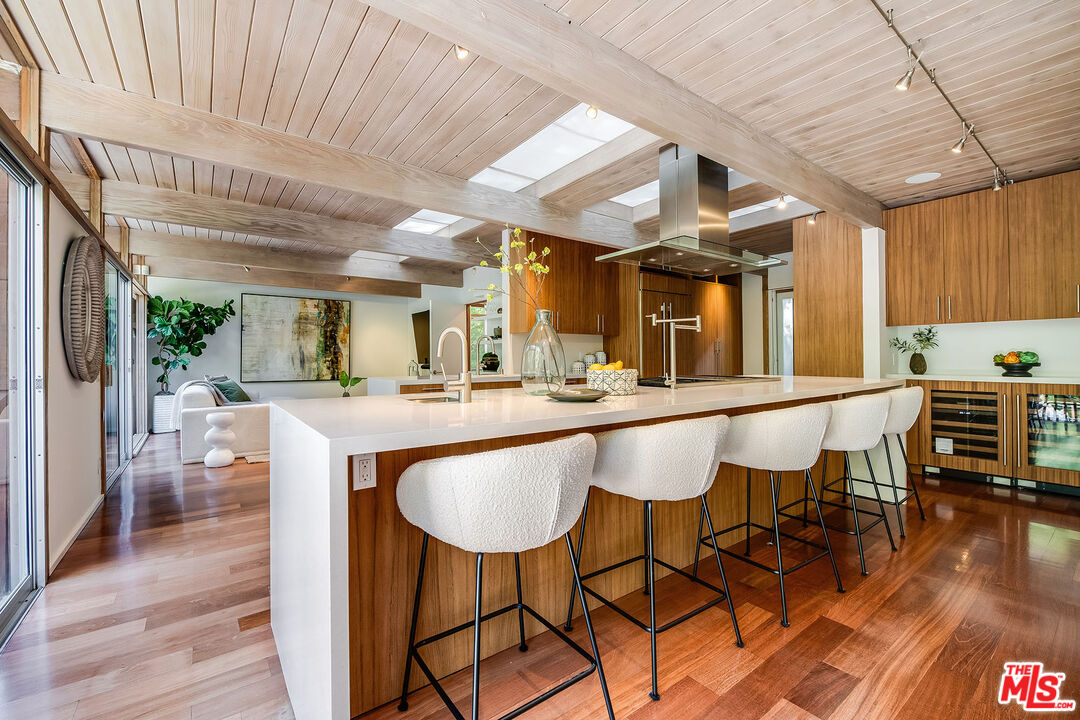 Santa Monica, California, 90402, United States, 7 Bedrooms Bedrooms, ,7 BathroomsBathrooms,Residential,For Sale,1940009