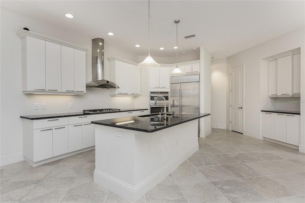 Sarasota, Florida, 34241, United States, 4 Bedrooms Bedrooms, ,3 BathroomsBathrooms,Residential,For Sale,1976198