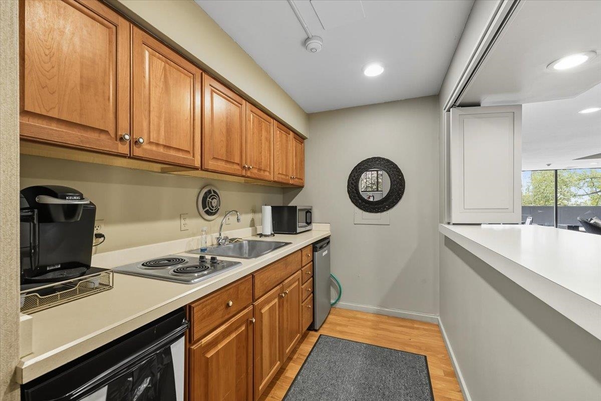 Spokane, Washington, 99204, United States, 1 Bedroom Bedrooms, ,2 BathroomsBathrooms,Residential,For Sale,1959393