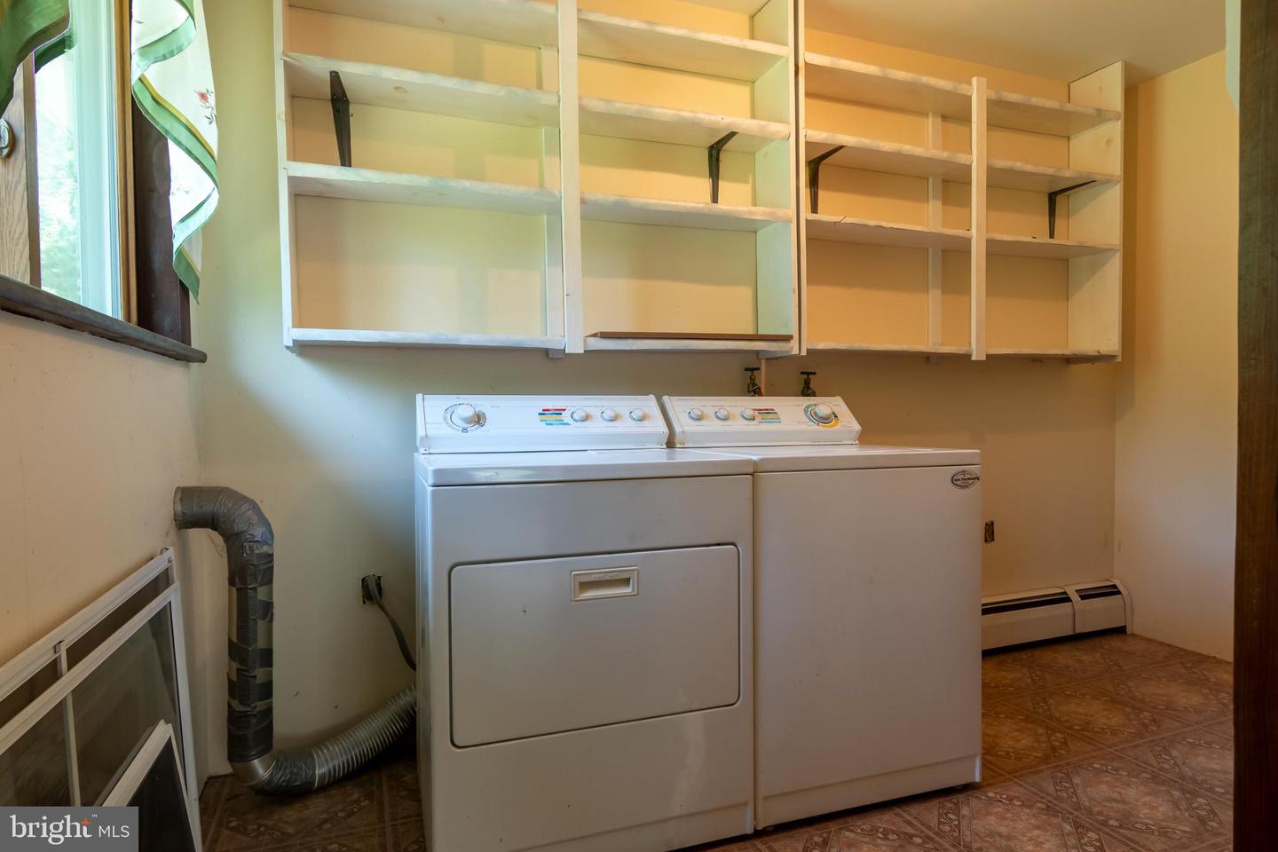Washington, New Jersey, 07882, United States, 3 Bedrooms Bedrooms, ,2 BathroomsBathrooms,Residential,For Sale,1911658