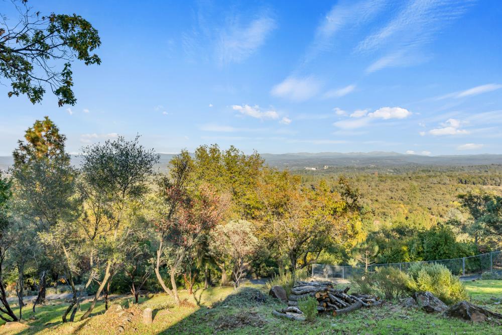 Shingle Springs, California, 95682, United States, 3 Bedrooms Bedrooms, ,2 BathroomsBathrooms,Residential,For Sale,1997348