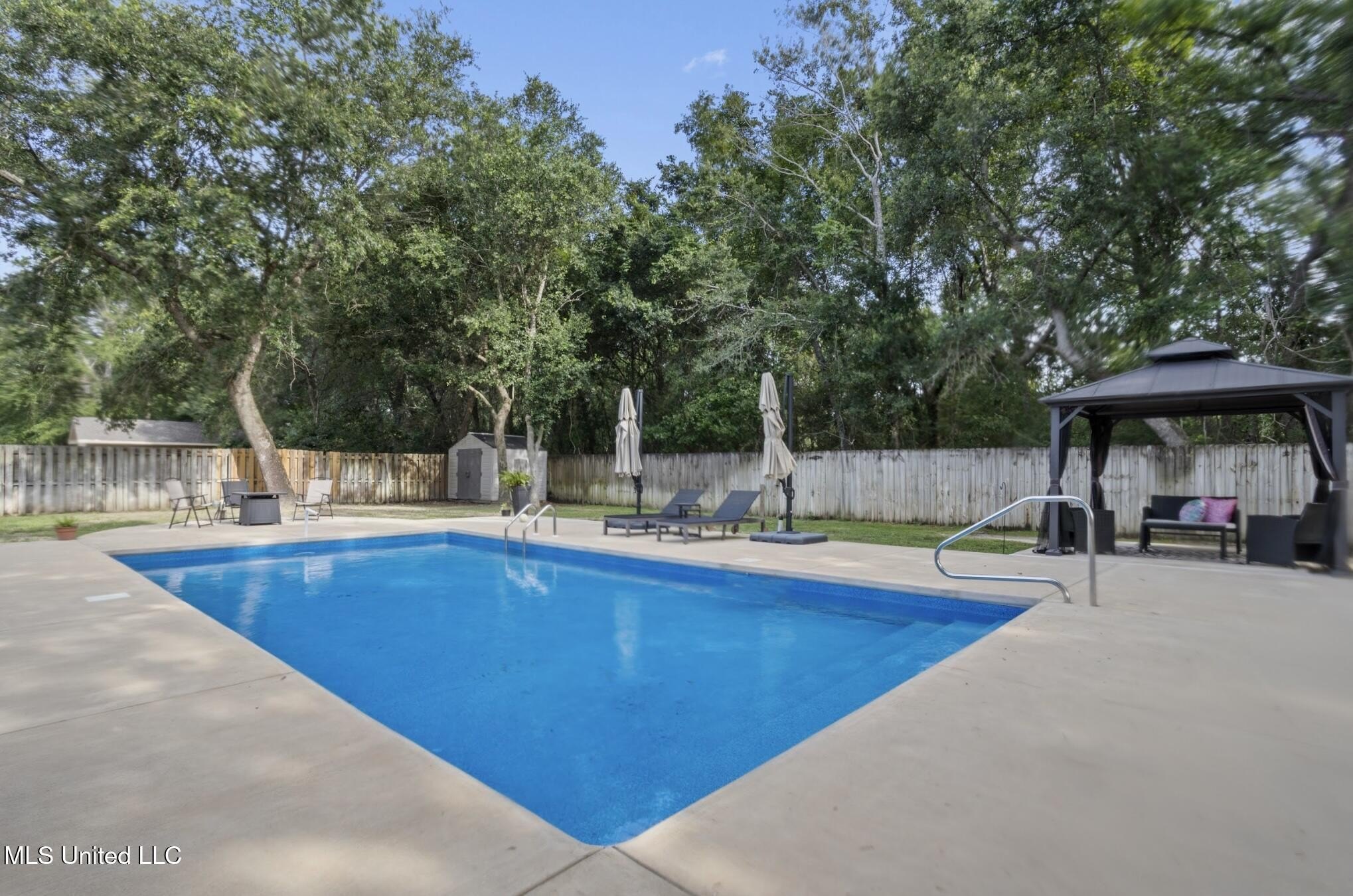 Ocean Springs, Mississippi, 39564, United States, 4 Bedrooms Bedrooms, ,3 BathroomsBathrooms,Residential,For Sale,1976002