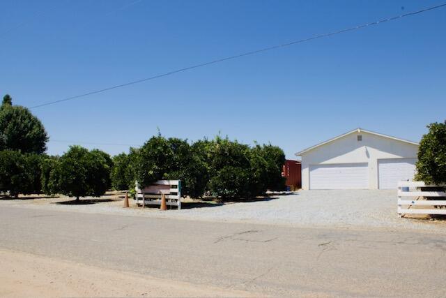 Lindsay, California, 93247, United States, 4 Bedrooms Bedrooms, ,2 BathroomsBathrooms,Residential,For Sale,1982770