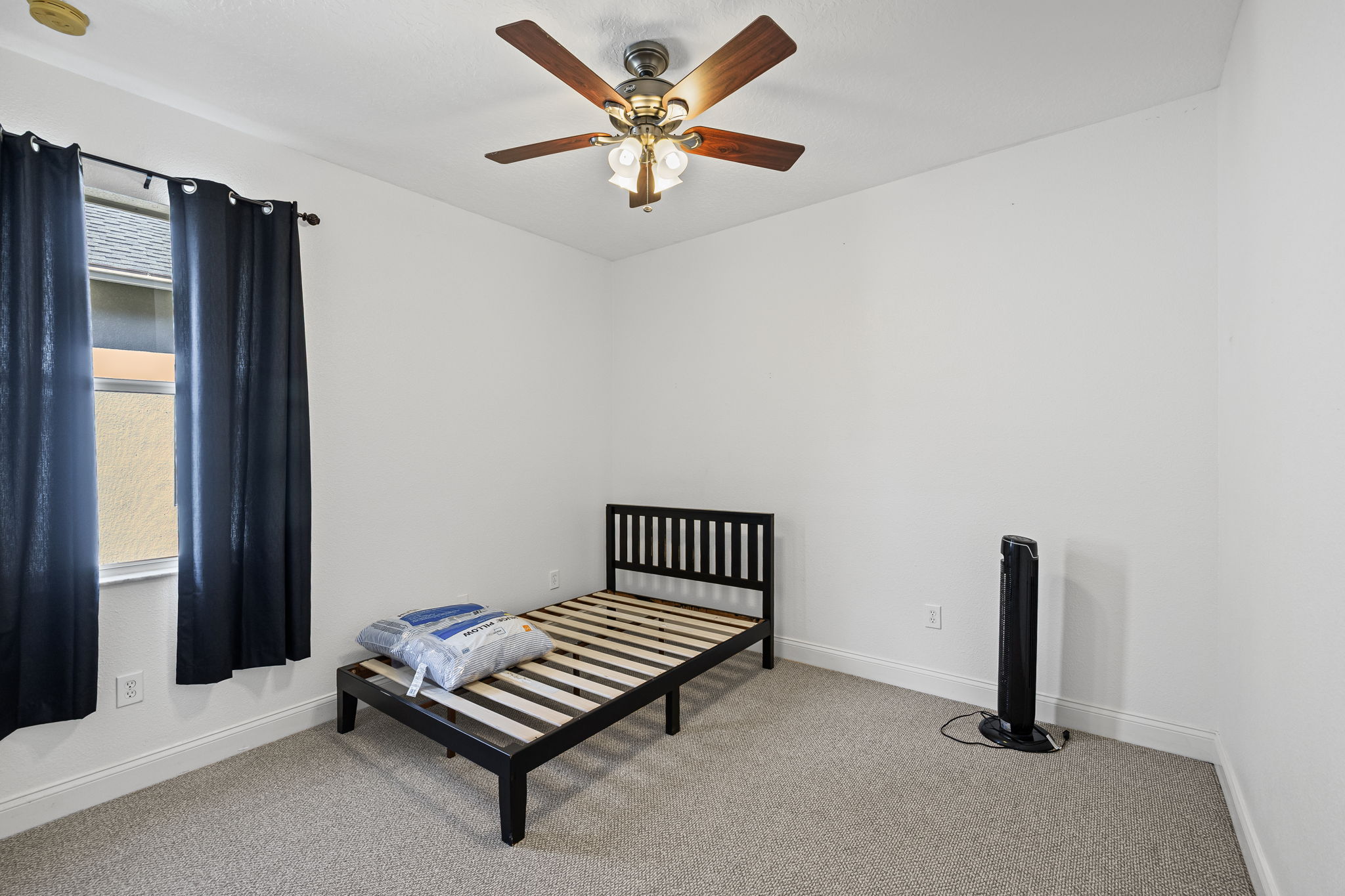 Land O Lakes, Florida, 34638, United States, 4 Bedrooms Bedrooms, ,4 BathroomsBathrooms,Residential,For Sale,1973686