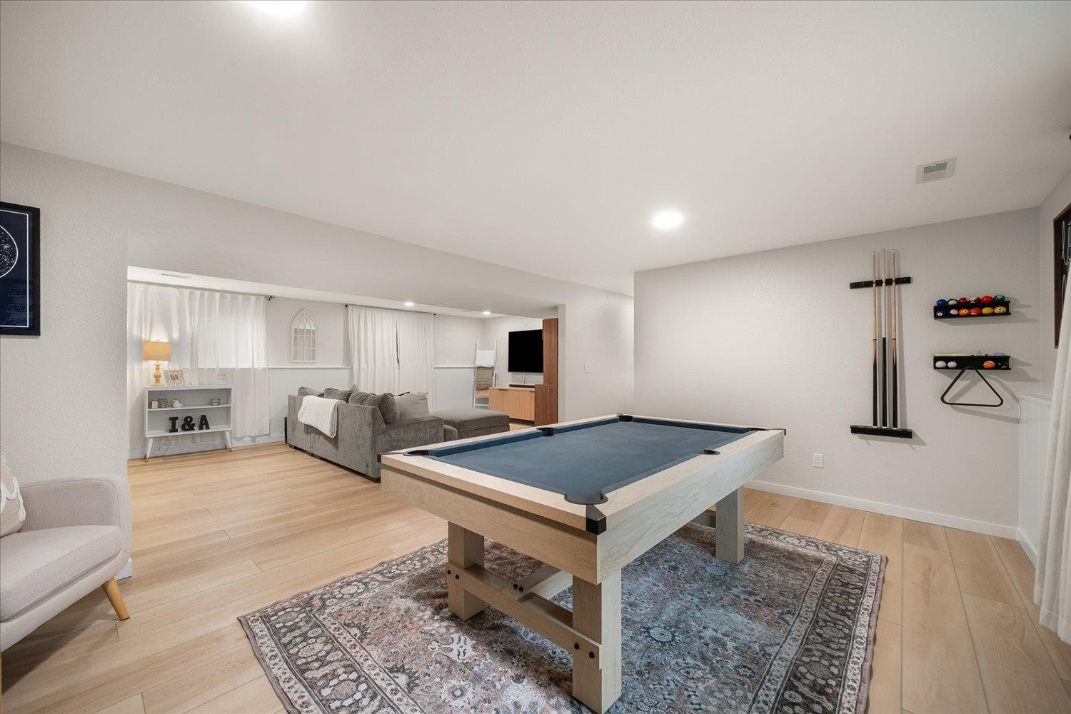 Colbert, Washington, 99005, United States, 5 Bedrooms Bedrooms, ,3 BathroomsBathrooms,Residential,For Sale,1998044