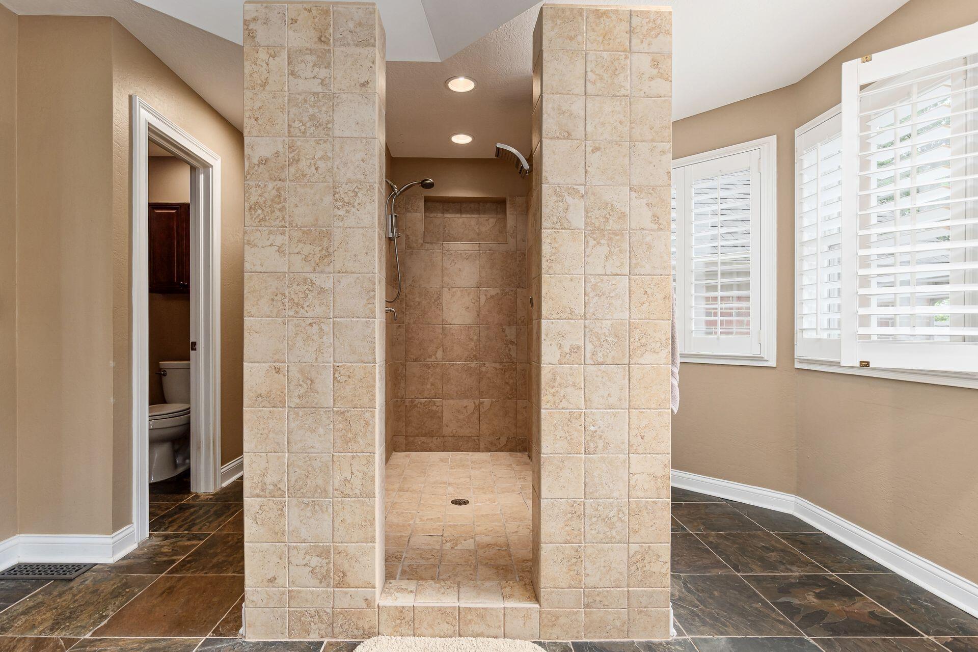 Dublin, Ohio, 43017, United States, 4 Bedrooms Bedrooms, ,5 BathroomsBathrooms,Residential,For Sale,1932782