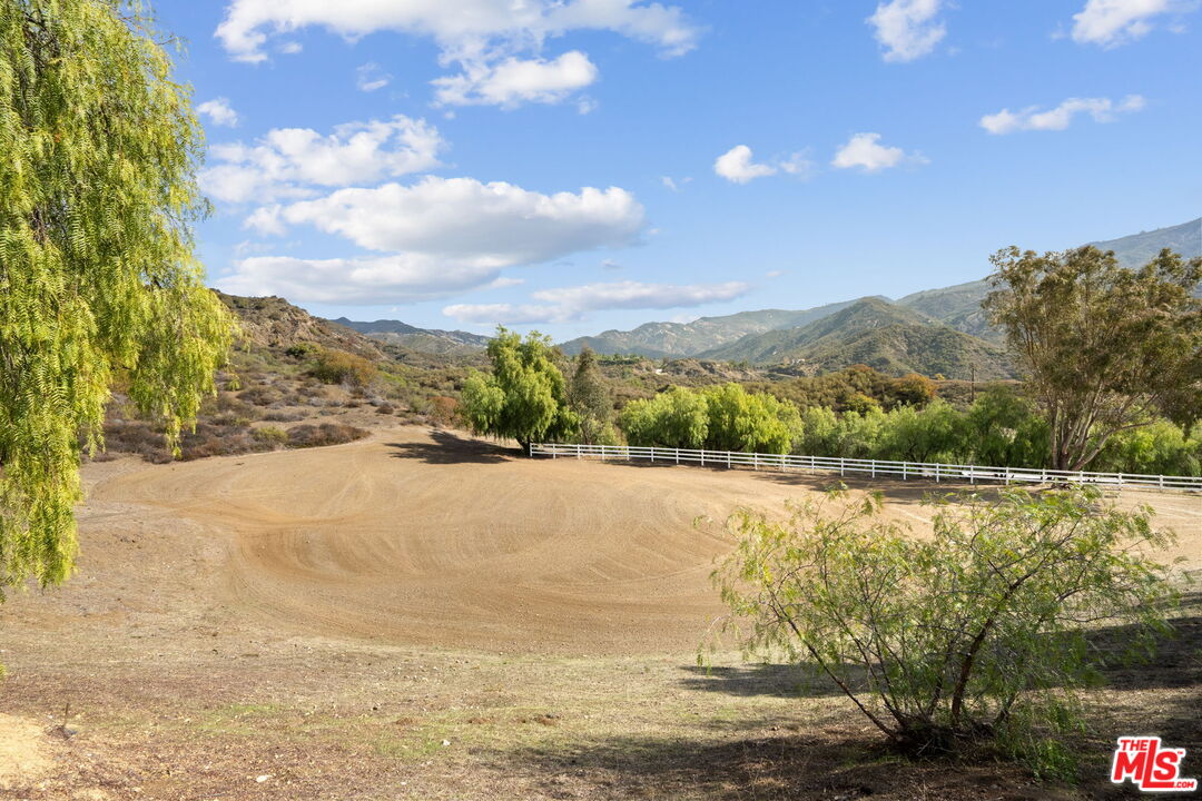 Calabasas, California, 91302, United States, 4 Bedrooms Bedrooms, ,3 BathroomsBathrooms,Residential,For Sale,1708601