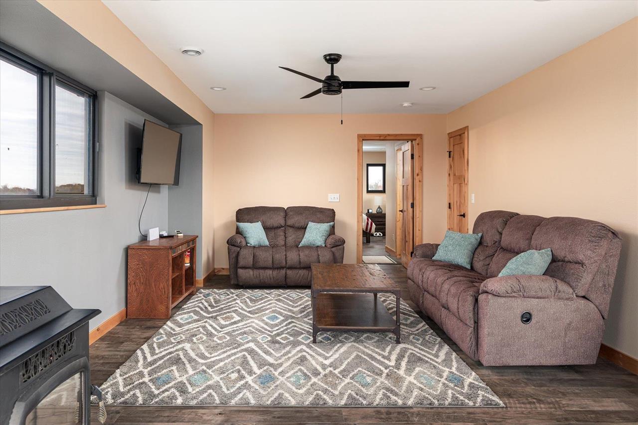 Muscoda, Wisconsin, 53573, United States, 3 Bedrooms Bedrooms, ,3 BathroomsBathrooms,Residential,For Sale,1990387