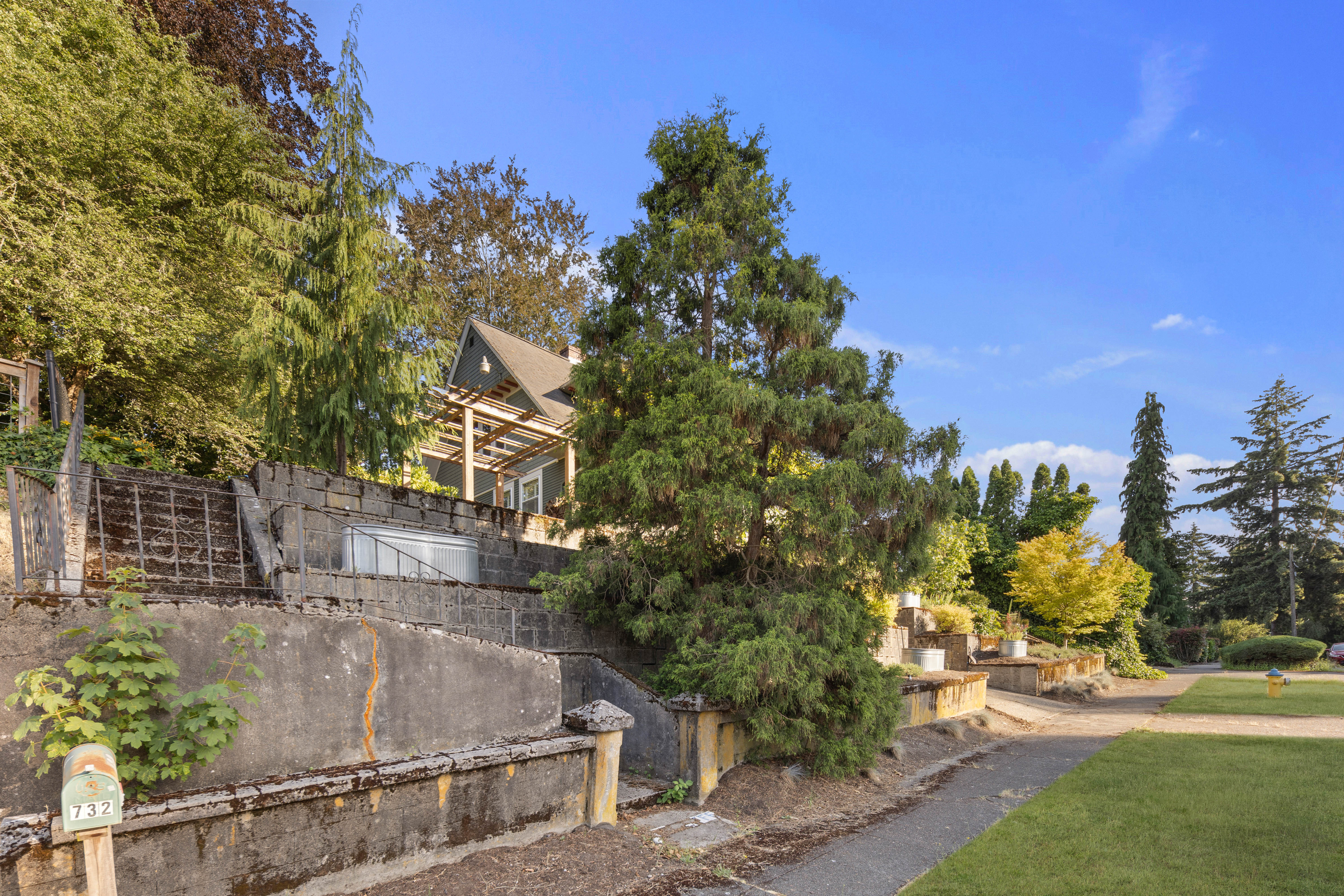  732 S. Summit Ave, Bremerton, WA 98312 - 物件實景