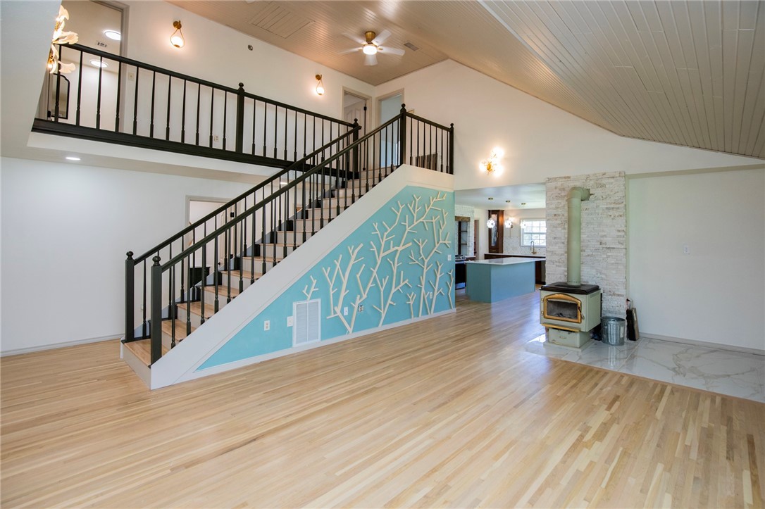 Siloam Springs, Arkansas, 72761, United States, 6 Bedrooms Bedrooms, ,4 BathroomsBathrooms,Residential,For Sale,1906870