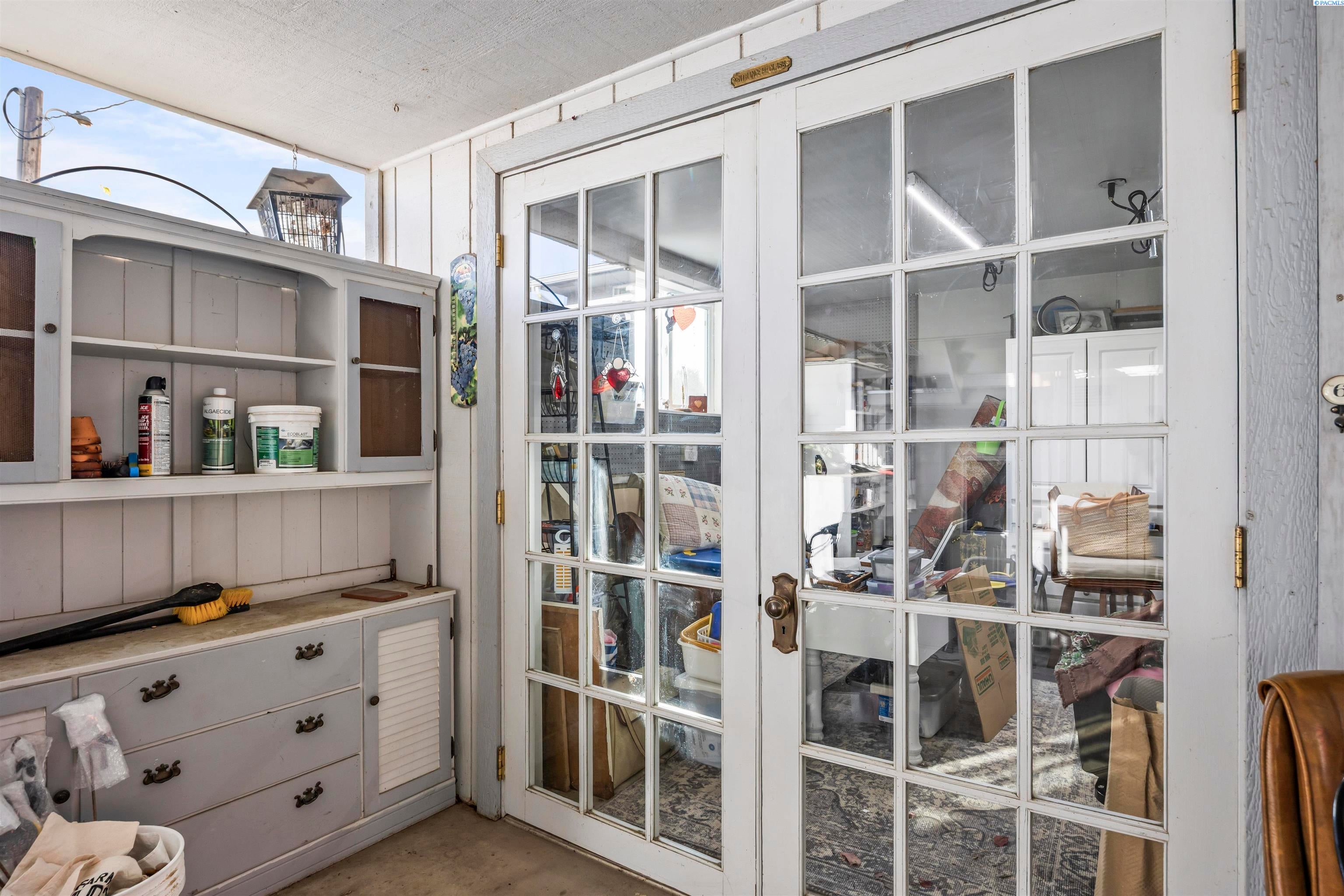 Prosser, Washington, 99350, United States, 4 Bedrooms Bedrooms, ,1 BathroomBathrooms,Residential,For Sale,1984108