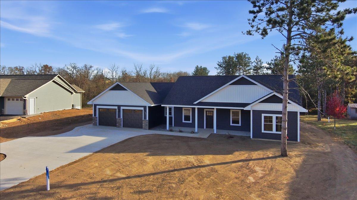 New Richmond, Wisconsin, 54017, United States, 3 Bedrooms Bedrooms, ,1 BathroomBathrooms,Residential,For Sale,1991052