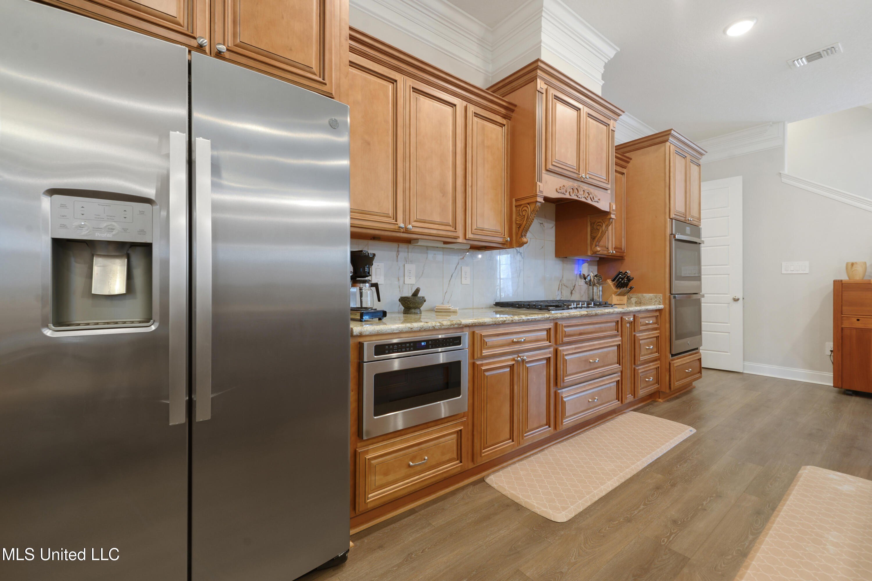 Gulfport, Mississippi, 39503, United States, 5 Bedrooms Bedrooms, ,3 BathroomsBathrooms,Residential,For Sale,1979883