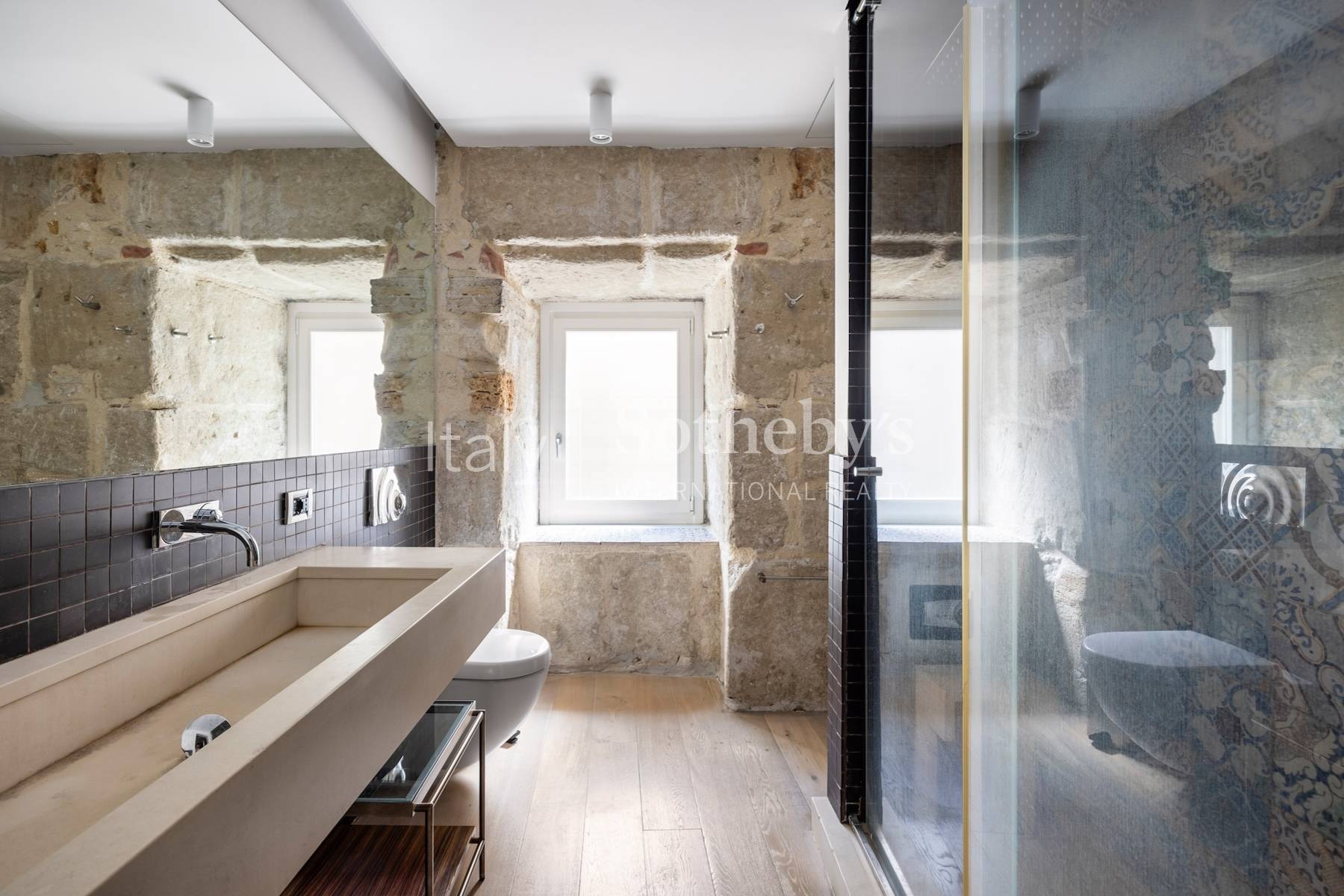  Penthouse with Terrace in the Heart of Palermo