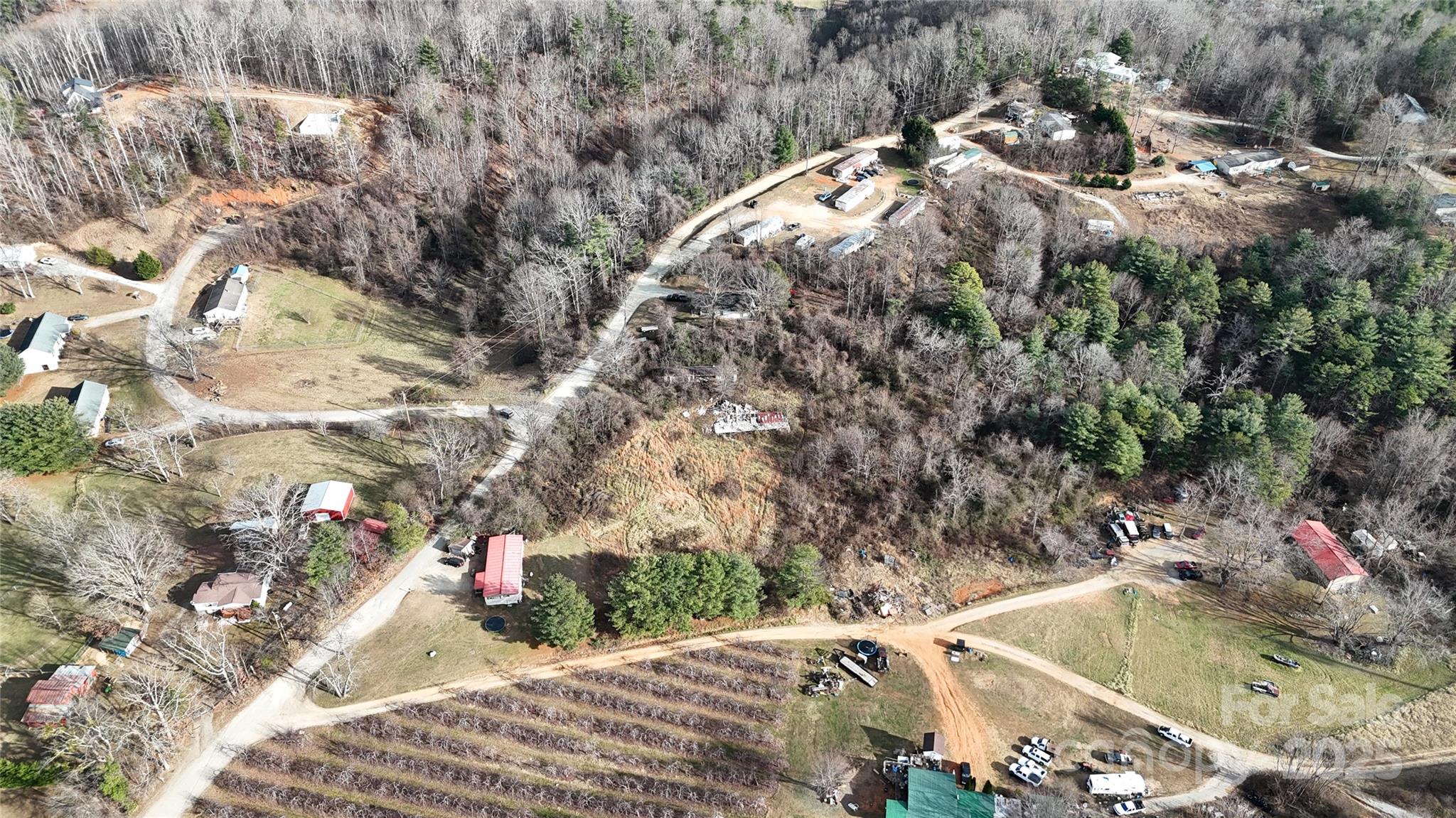Flat Rock, North Carolina, 28731, United States, 3 Bedrooms Bedrooms, ,2 BathroomsBathrooms,Residential,For Sale,1983632