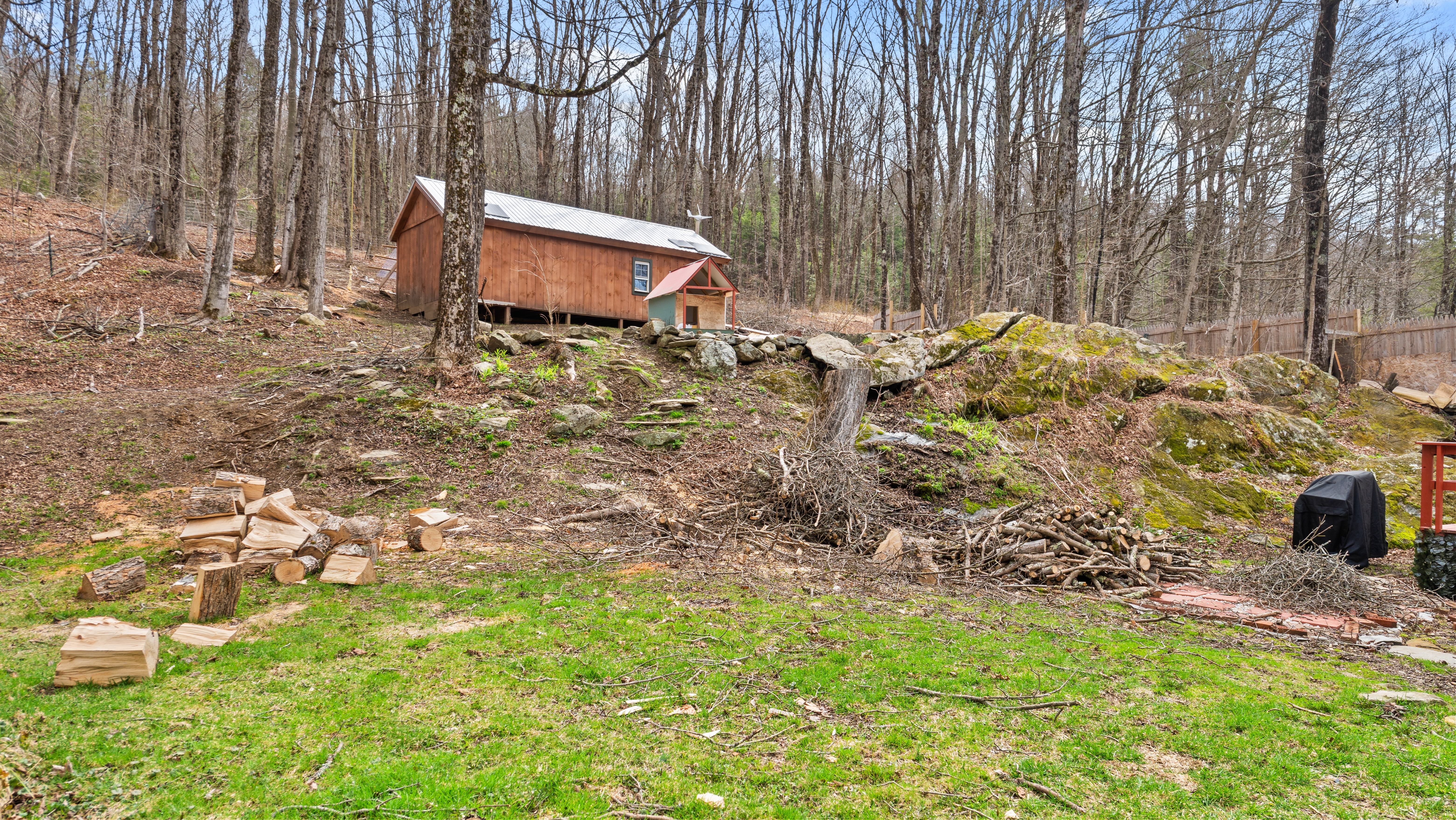  Historic Berkshire Homestead with Solar Barn, Trails, & Modern Efficiency - 物件實景