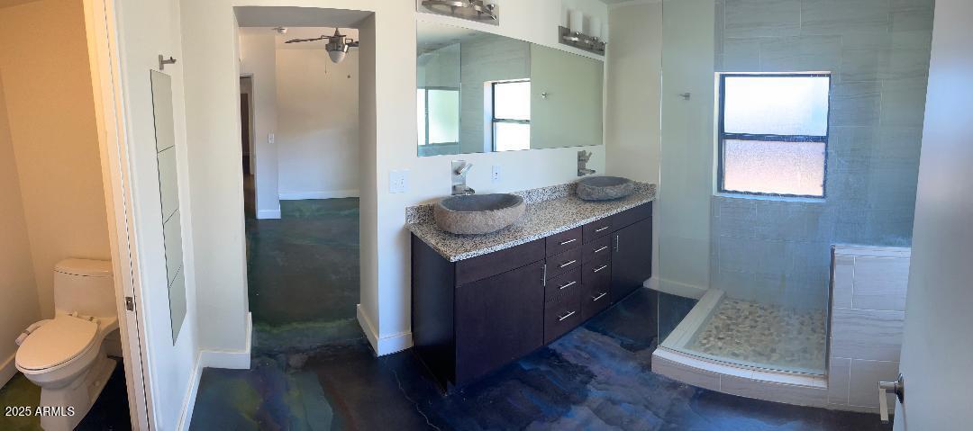 Phoenix, Arizona, 85014, United States, 3 Bedrooms Bedrooms, ,3 BathroomsBathrooms,Residential,For Sale,1985415