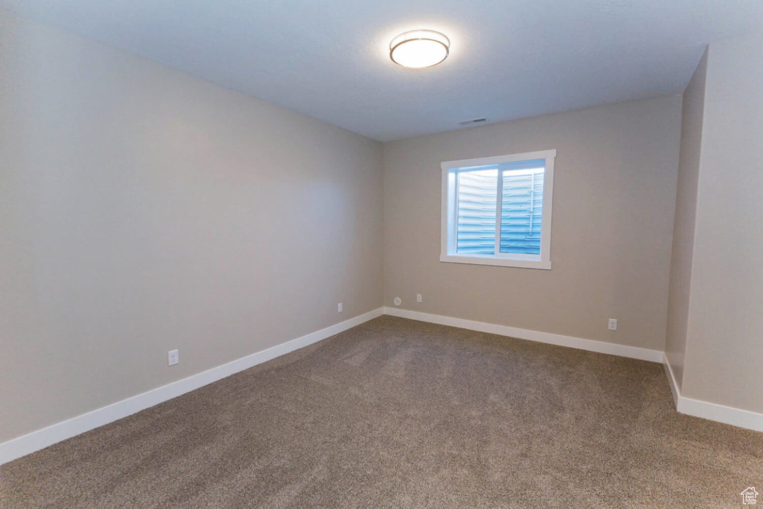 North Logan, Utah, 84321, United States, 3 Bedrooms Bedrooms, ,2 BathroomsBathrooms,Residential,For Sale,1976066