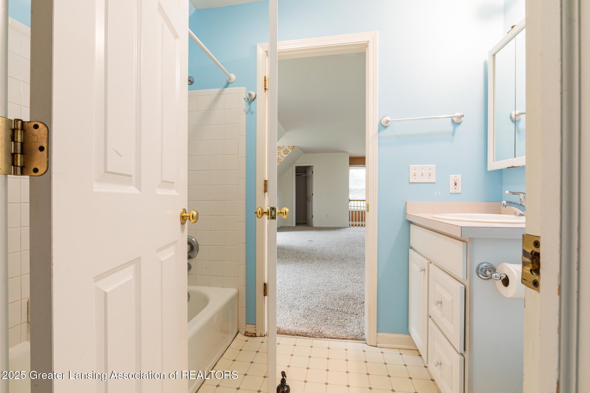 Okemos, Michigan, 48864, United States, 6 Bedrooms Bedrooms, ,7 BathroomsBathrooms,Residential,For Sale,1896259