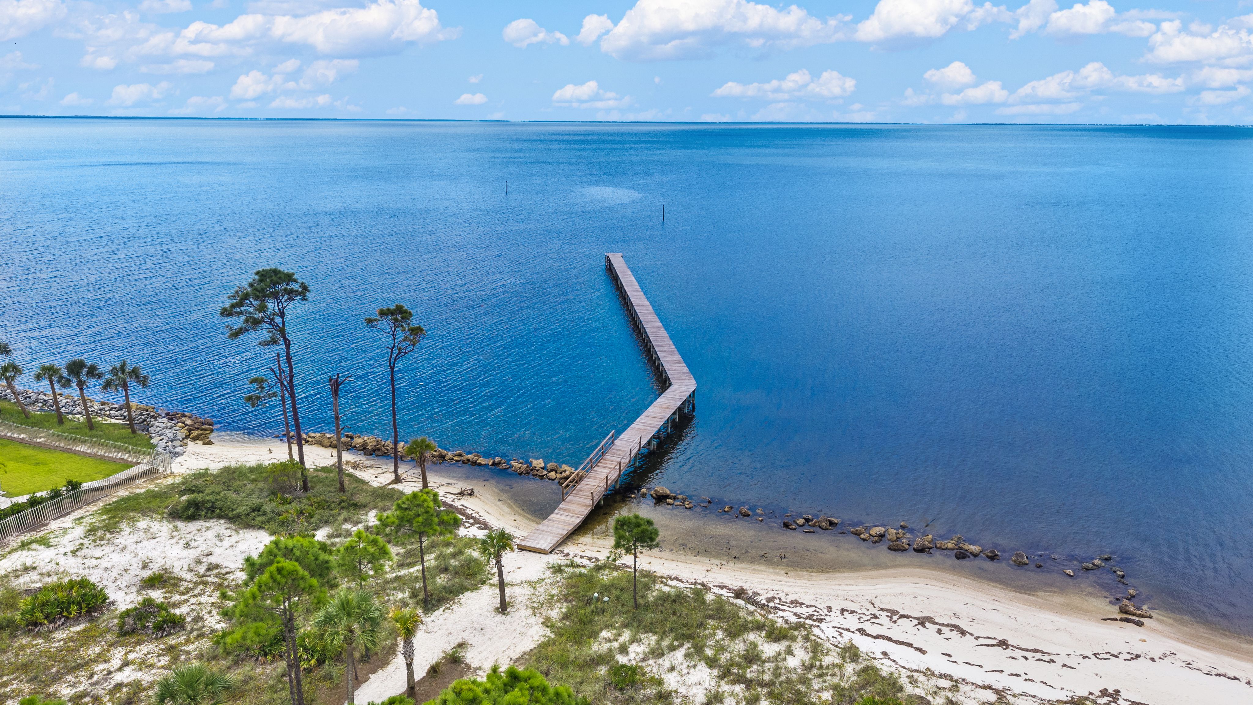  Bay-View Home With Private Pool In Gated Beachside Community - 物件實景