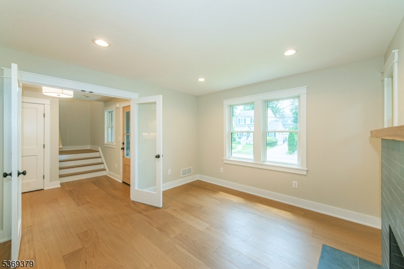 Essex Fells Twp., New Jersey, 07021, United States, 4 Bedrooms Bedrooms, ,4 BathroomsBathrooms,Residential,For Sale,1885303