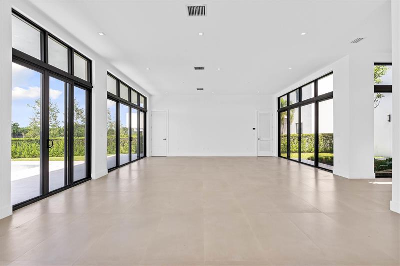 Weston, Florida, 33326, United States, 5 Bedrooms Bedrooms, ,10 BathroomsBathrooms,Residential,For Sale,1925286