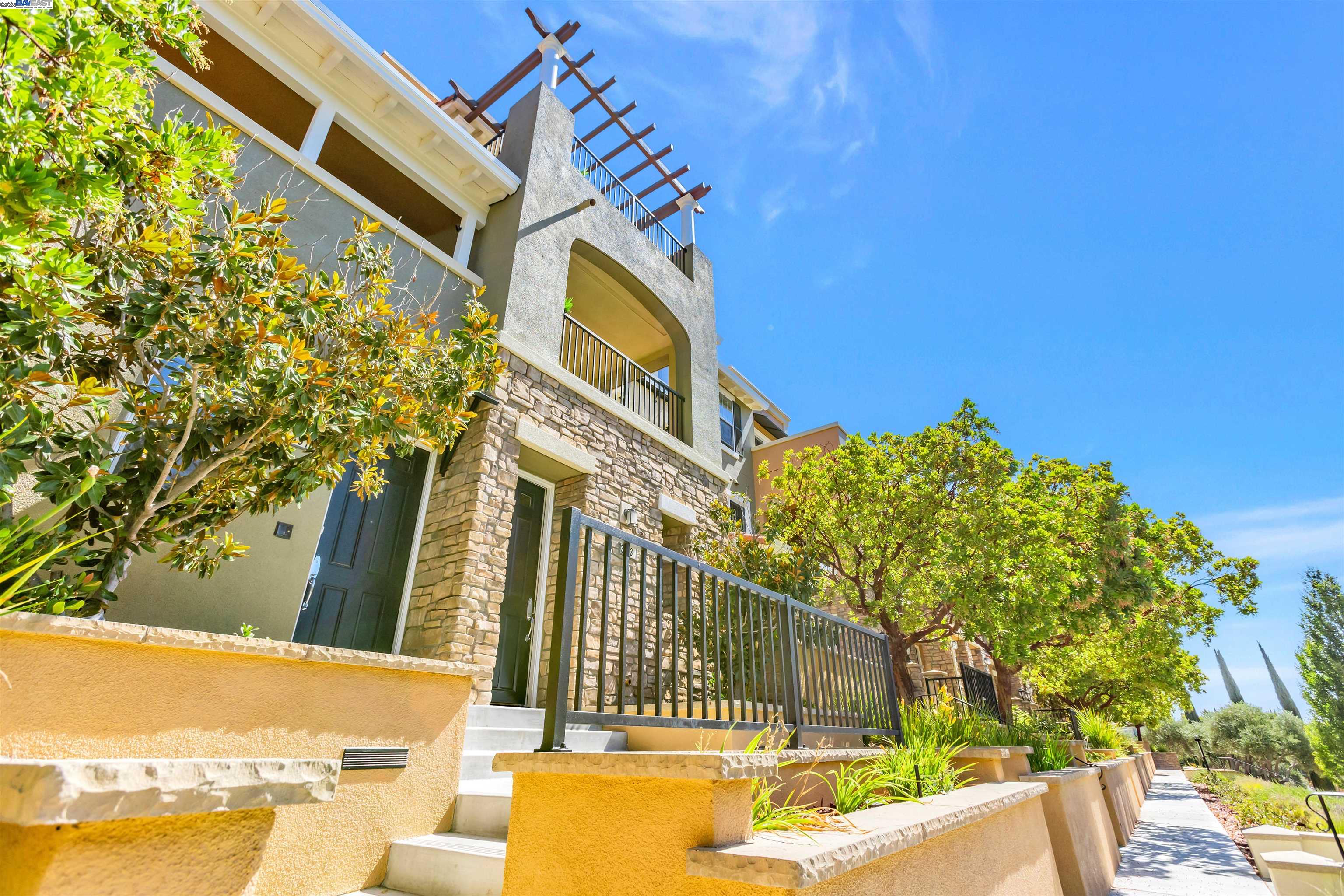 Dublin, California, 94568, United States, 2 Bedrooms Bedrooms, ,2 BathroomsBathrooms,Residential,For Sale,1997386