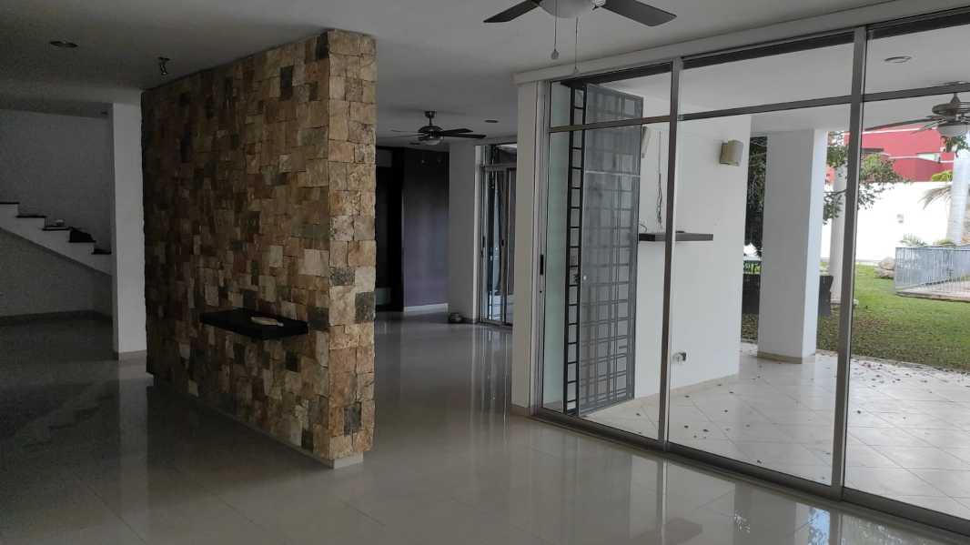 27, Mérida, Yucatán, 97113, Mexico, 4 Bedrooms Bedrooms, ,5 BathroomsBathrooms,Residential,For Sale,27,1628955