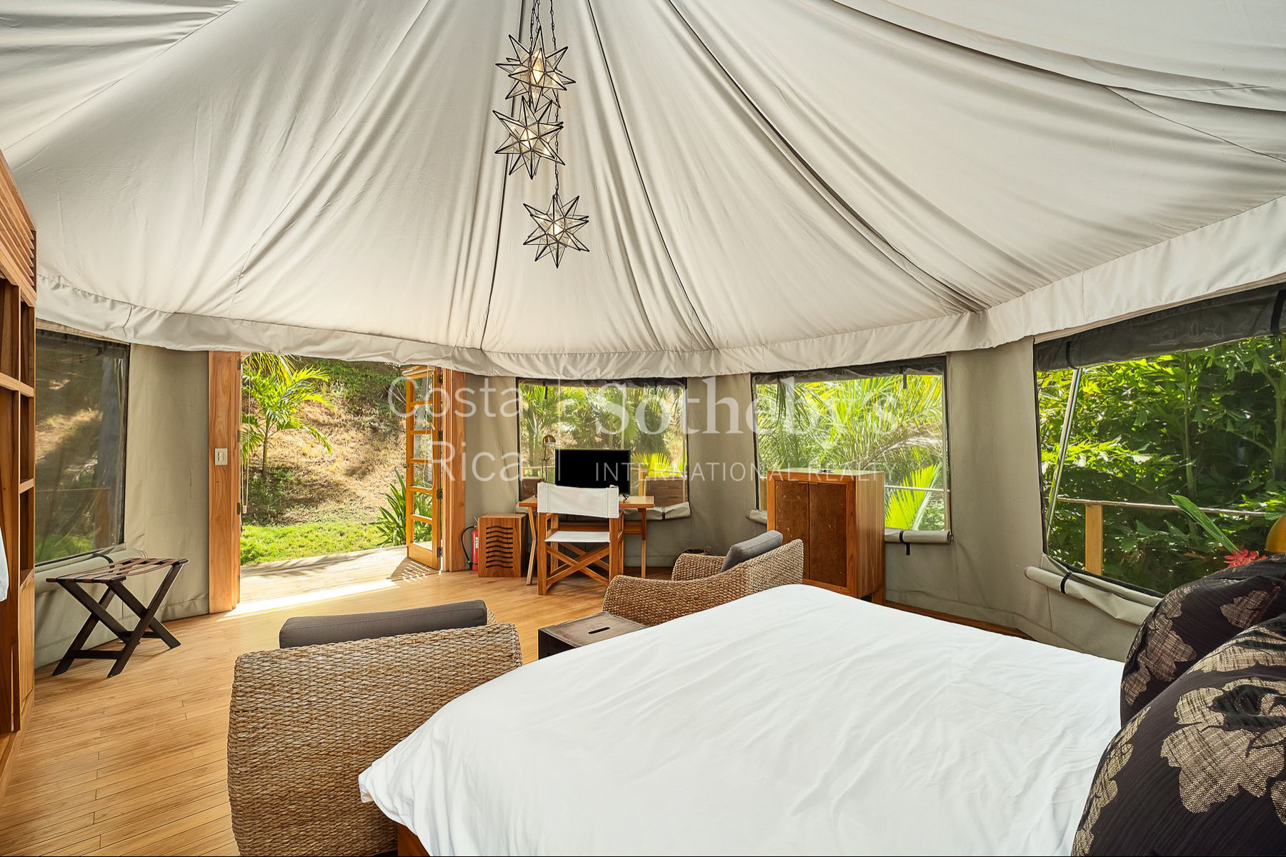  Wavefront Estate - 物件實景