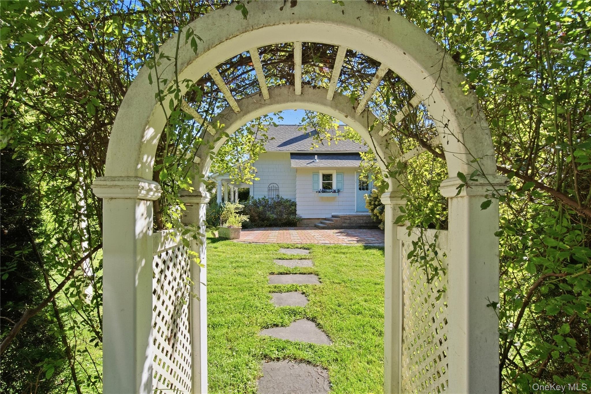  97A Bay Avenue, Huntington Bay, NY, 11743 - 物件實景