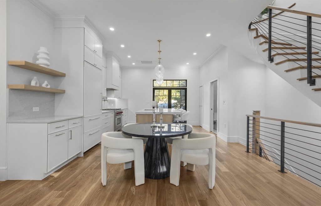 Boston, Massachusetts, 02118, United States, 4 Bedrooms Bedrooms, ,5 BathroomsBathrooms,Residential,For Sale,1973917