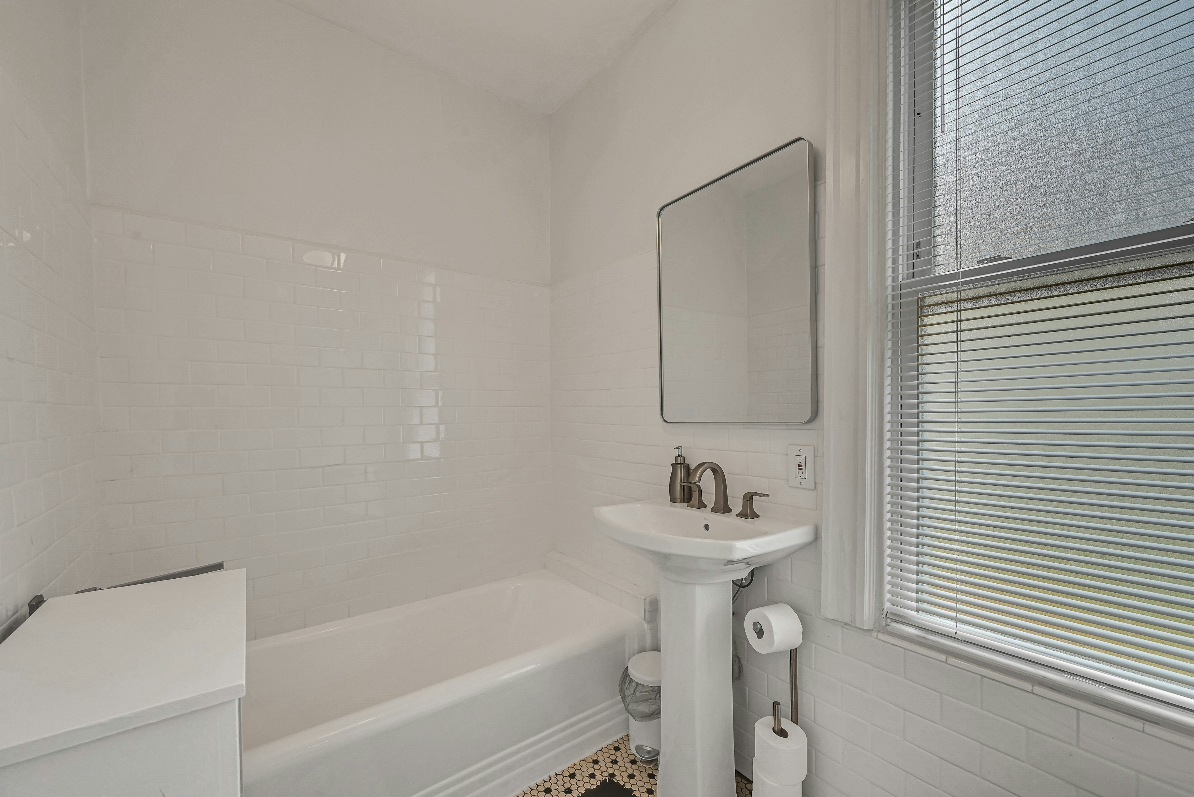  200-02 Oak Street, Weehawken, NJ 07087 - 物件實景