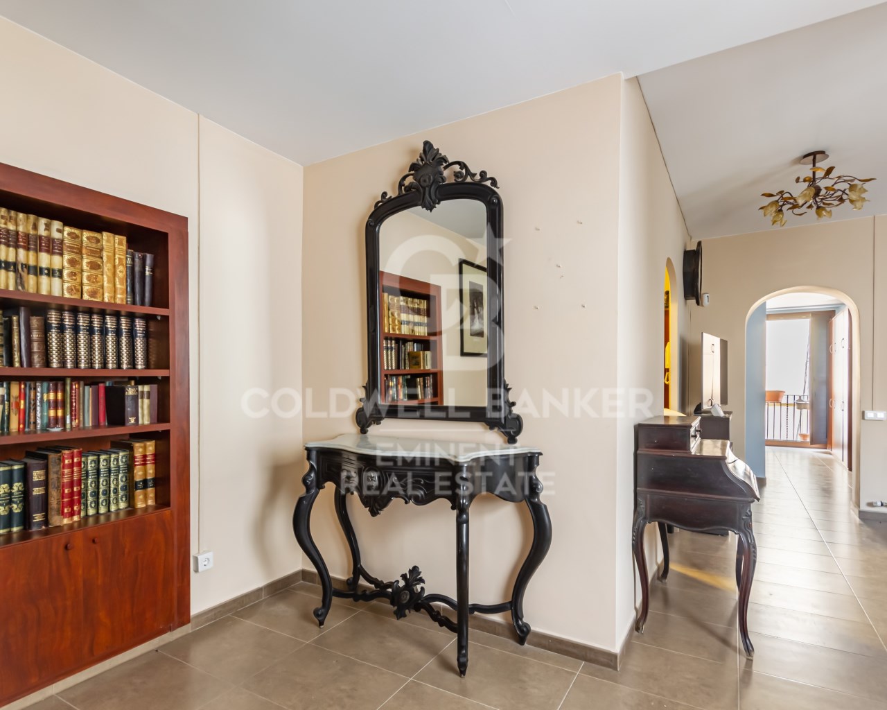 Barcelona, Barcelona, Ciutat Vella, El G?tic Barce, Barcelona, Catalonia, ES, 4 Bedrooms Bedrooms, ,1 BathroomBathrooms,Residential,For Sale,Barcelona, Barcelona, Ciutat Vella, El G?tic Barce,1620634