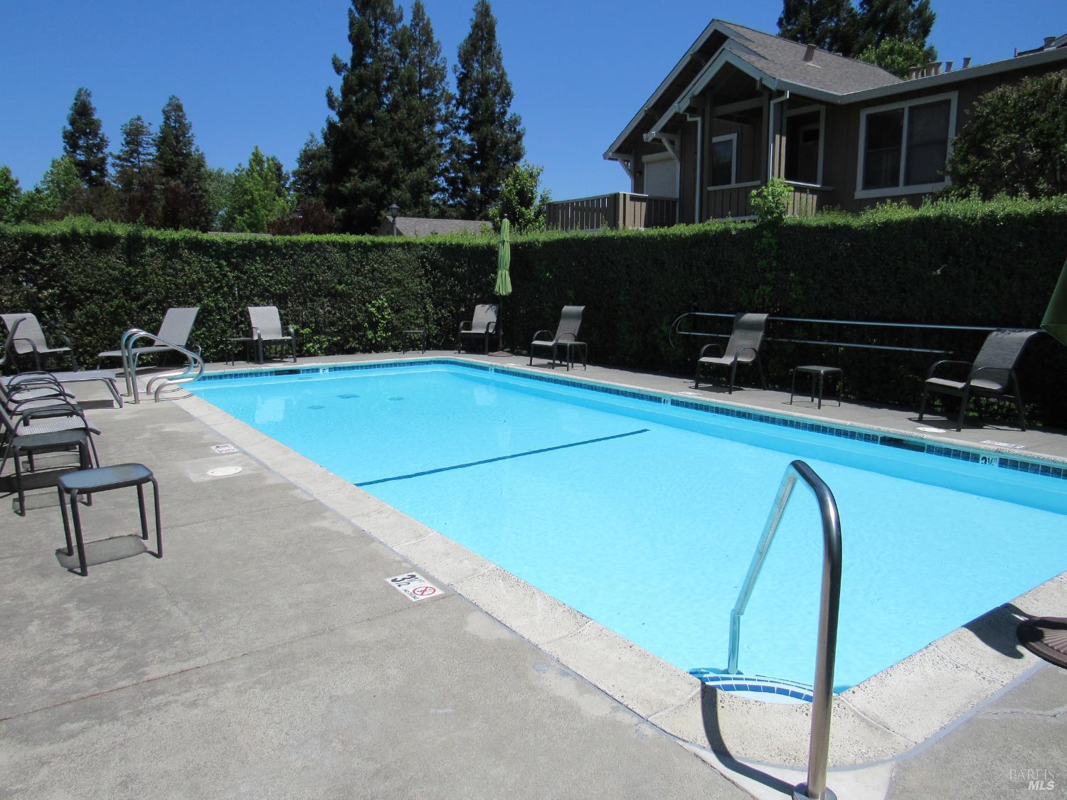 Sonoma, California, 95476, United States, 2 Bedrooms Bedrooms, ,2 BathroomsBathrooms,Residential,For Sale,1979708