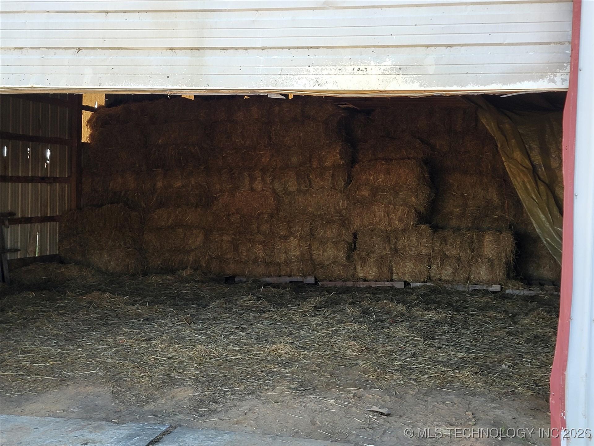 Sallisaw, Oklahoma, 74955, United States, 6 Bedrooms Bedrooms, ,4 BathroomsBathrooms,Residential,For Sale,2009244